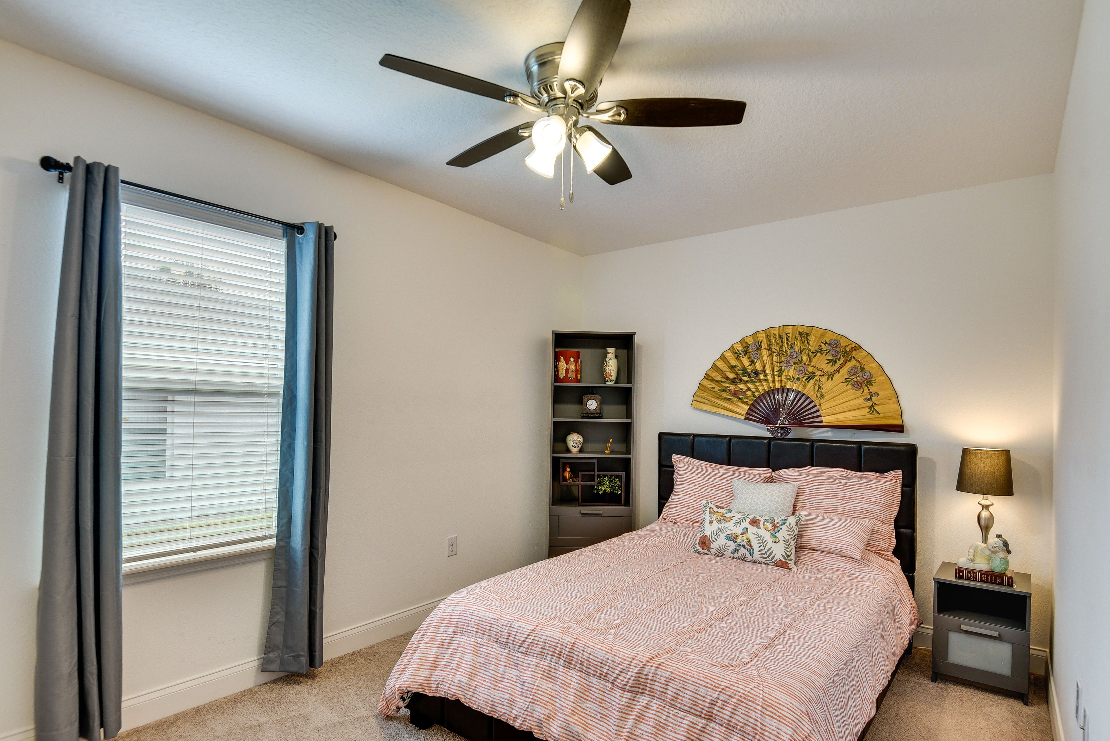 Bedroom 3 | Queen Bed | Closet