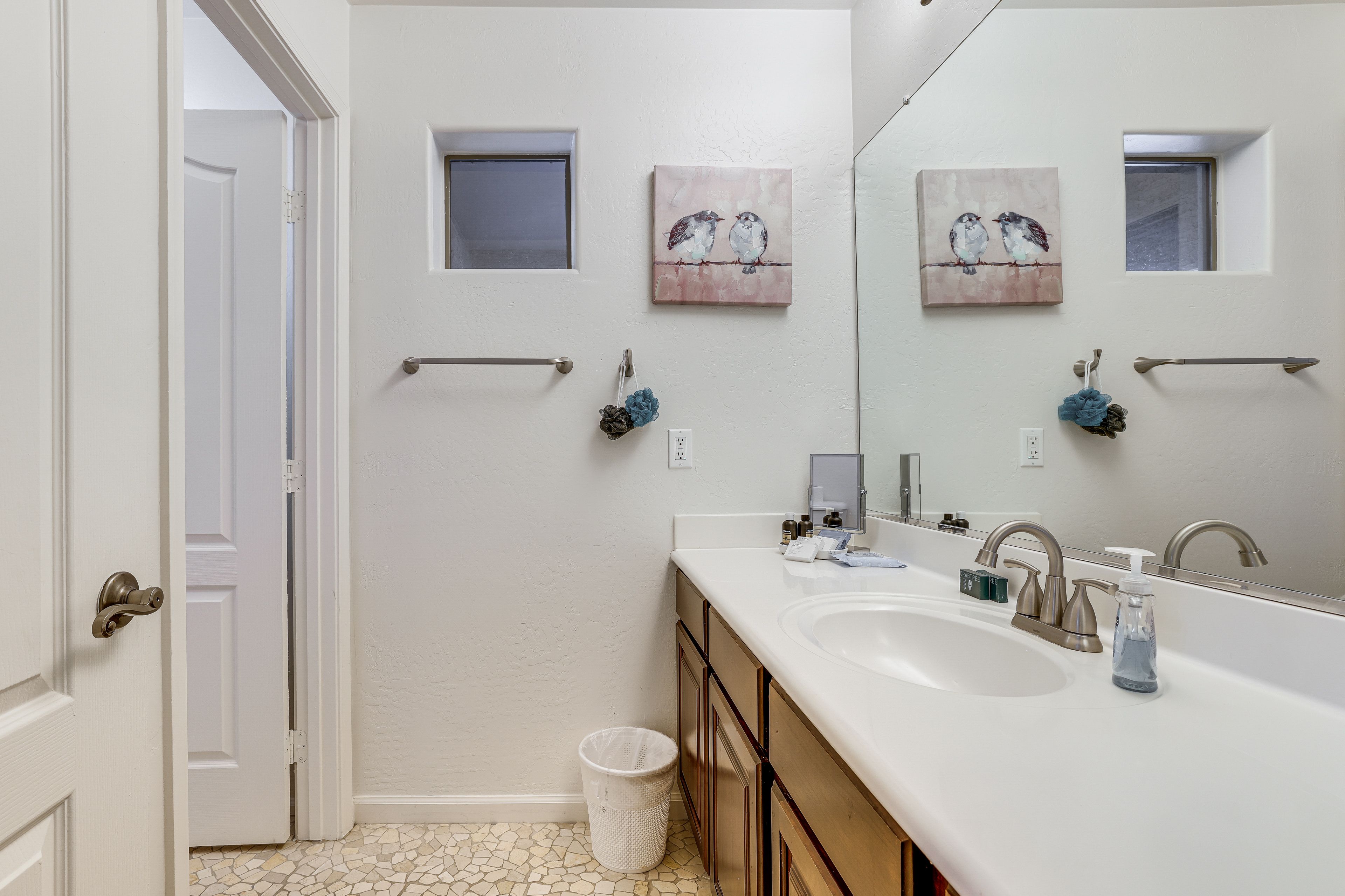 Bathroom | 2nd Floor