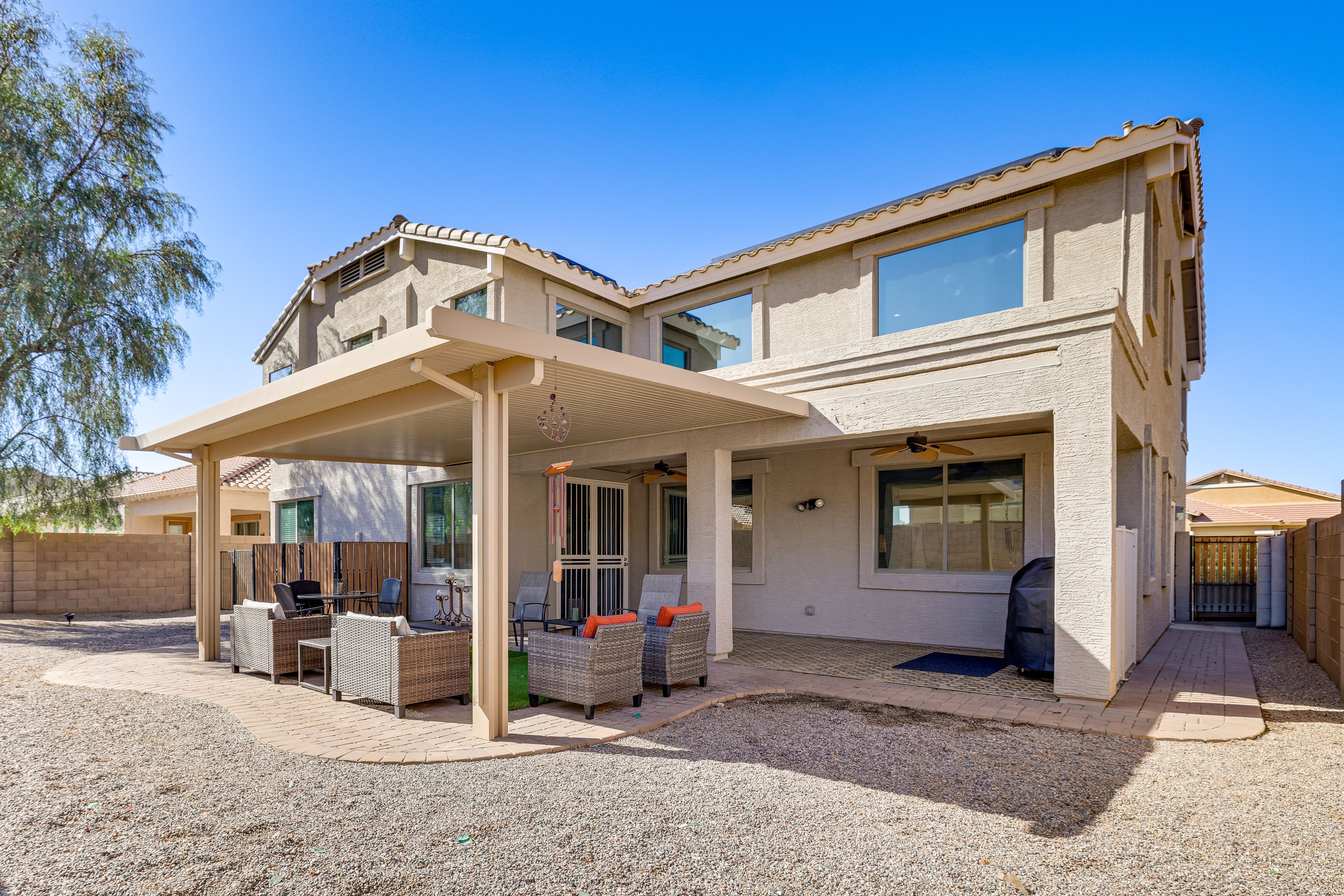 Private Backyard | Covered Patio