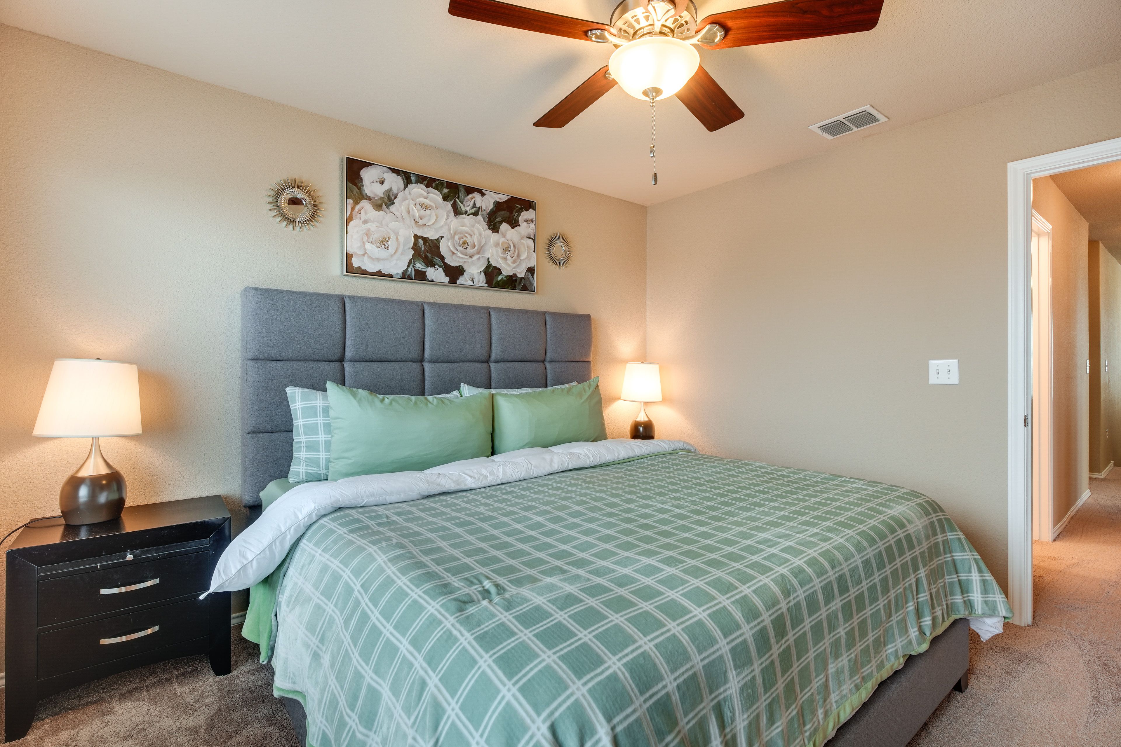 Bedroom 2 | King Bed | Smart TV
