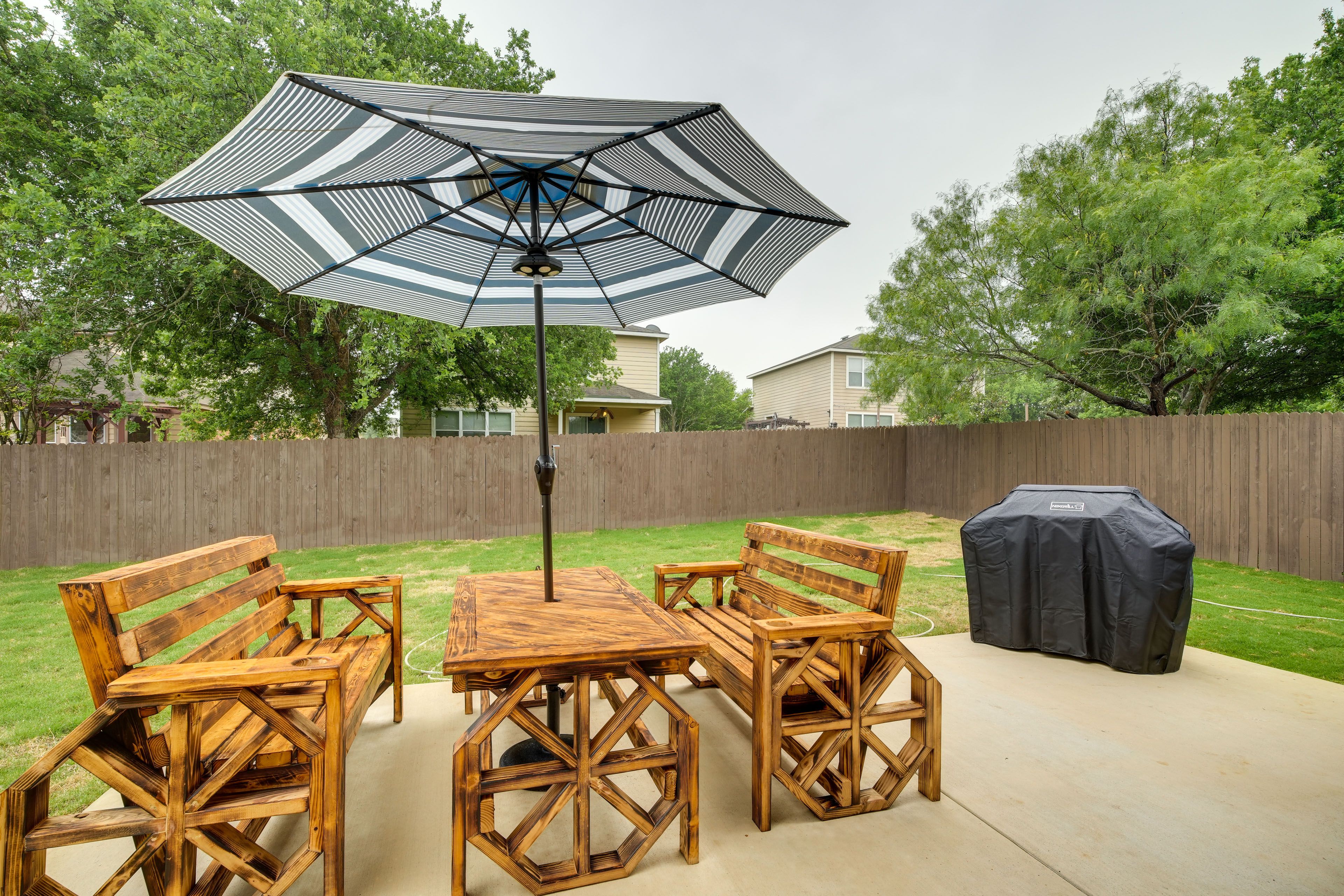 Fenced Backyard | Private Patio | Gas Grill