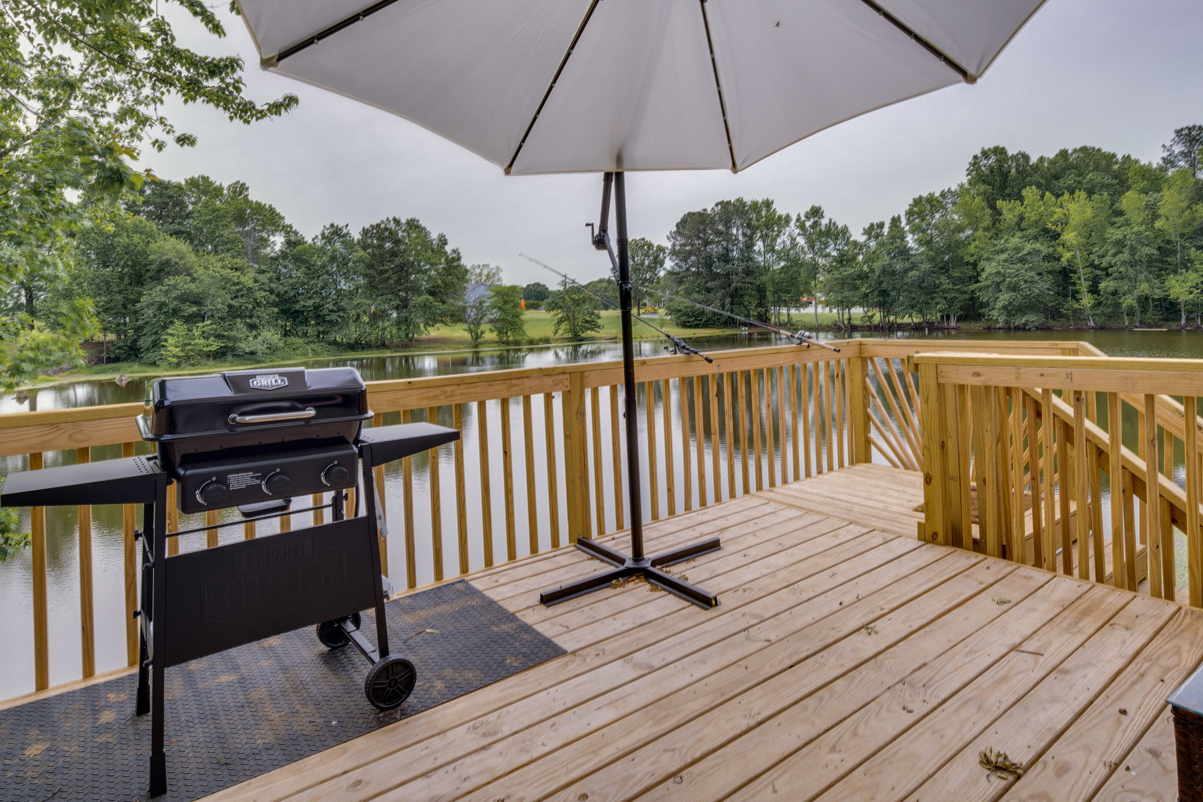 Furnished Deck | Gas Grill