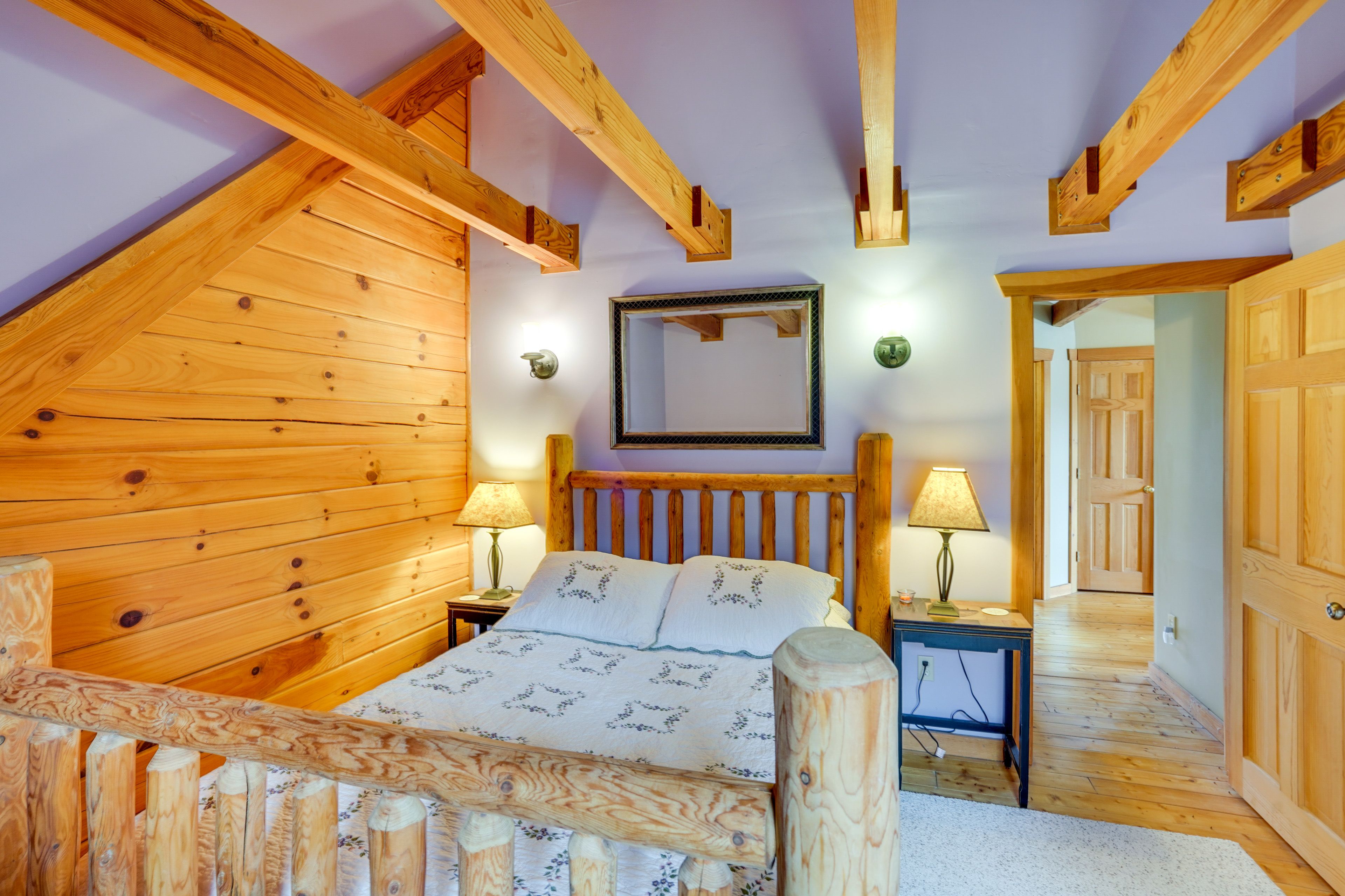 Bedroom 2 | Queen Bed | 2nd Floor