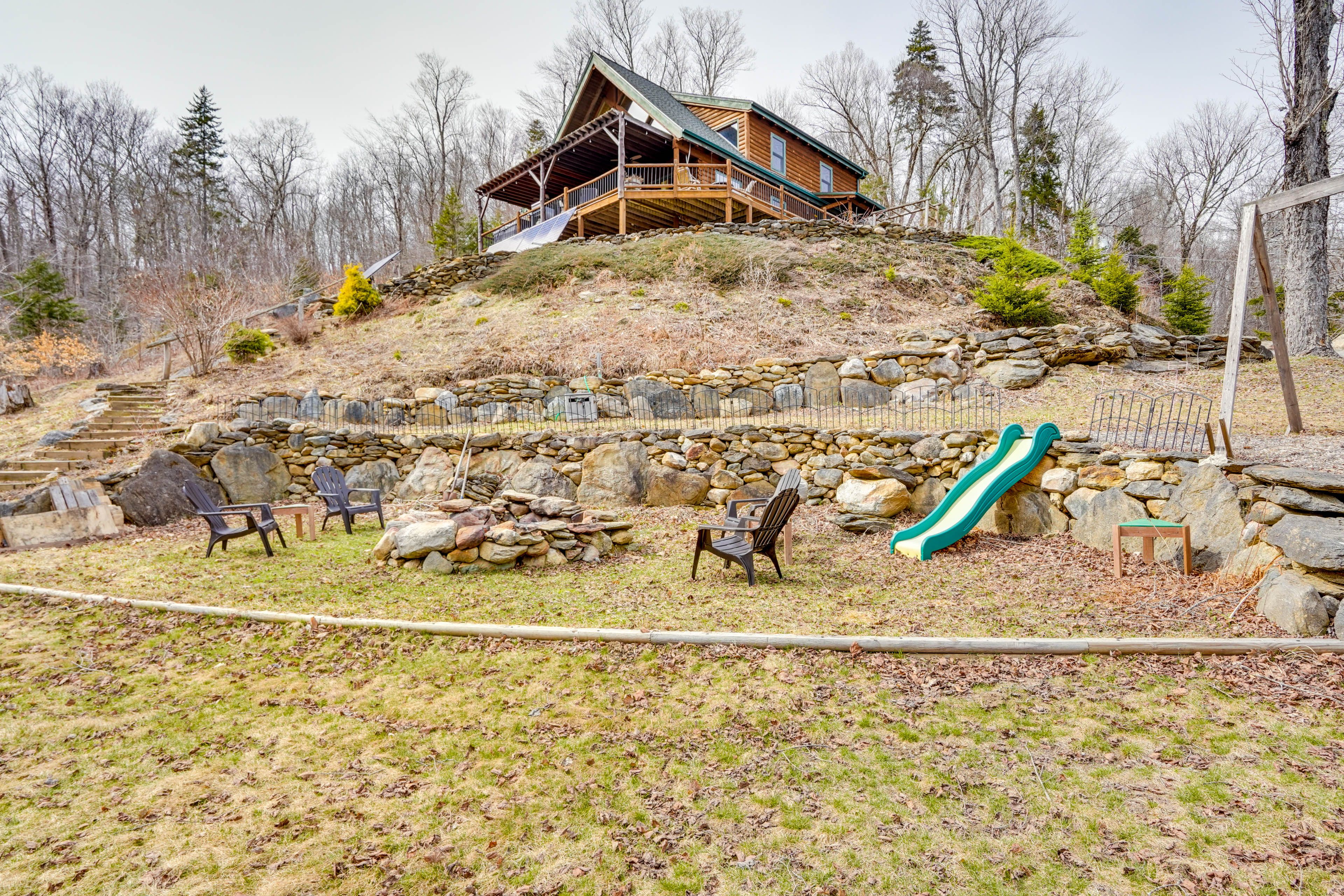 Spacious Yard Area | Fire Pit w/ Seating