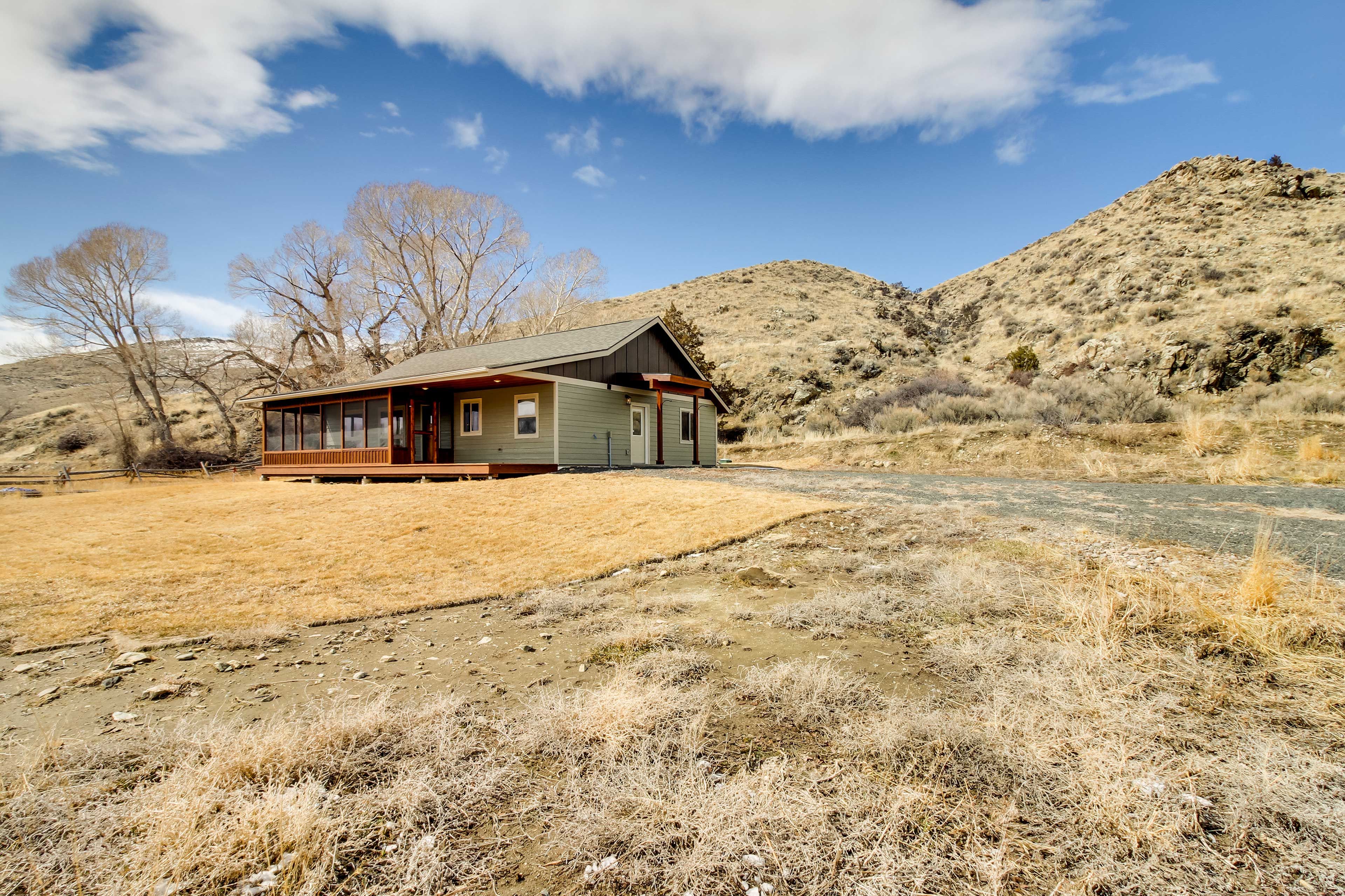 Cabin Exterior | Homeowner On-Site | Driveway Parking (3 Vehicles)