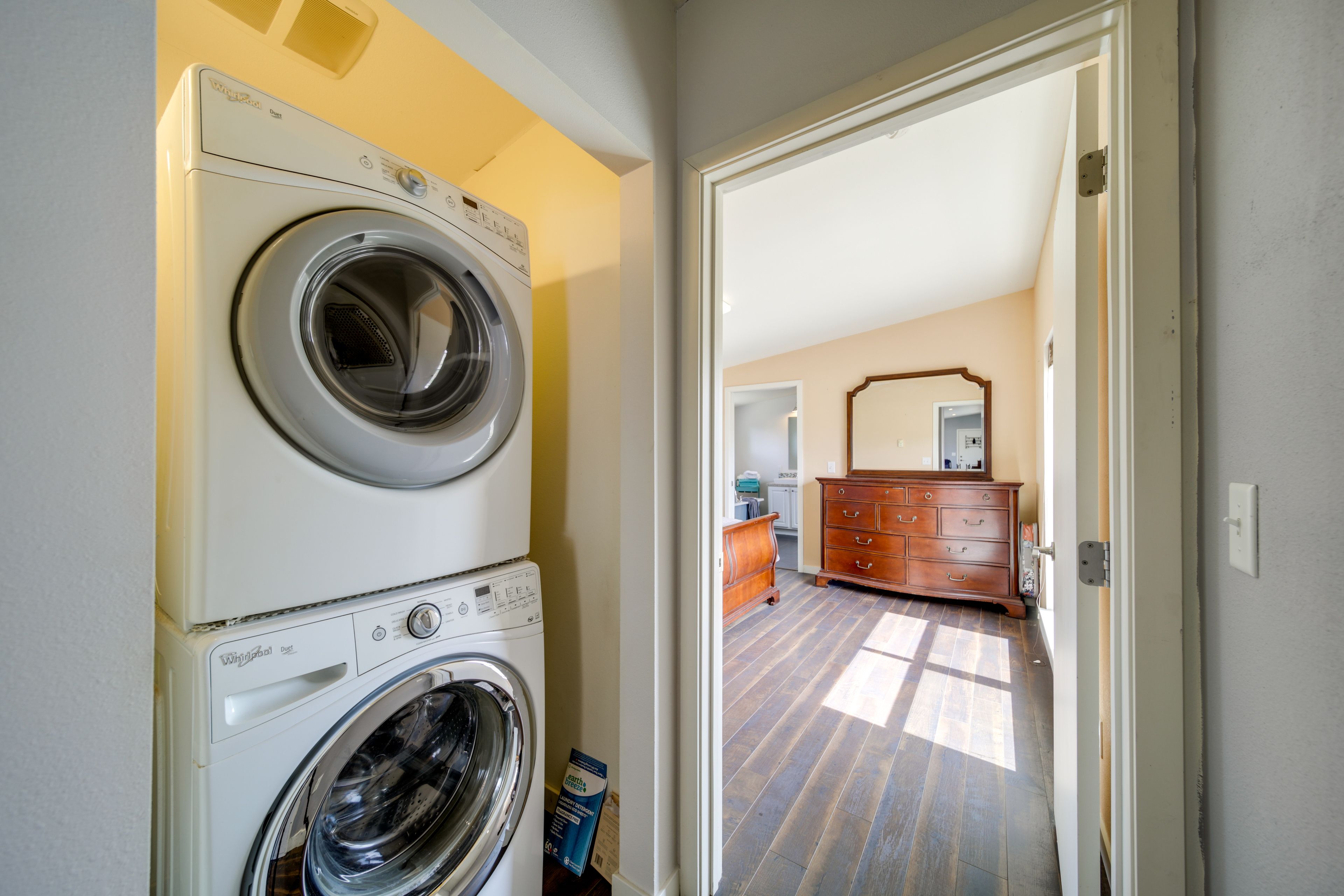 Washer & Dryer
