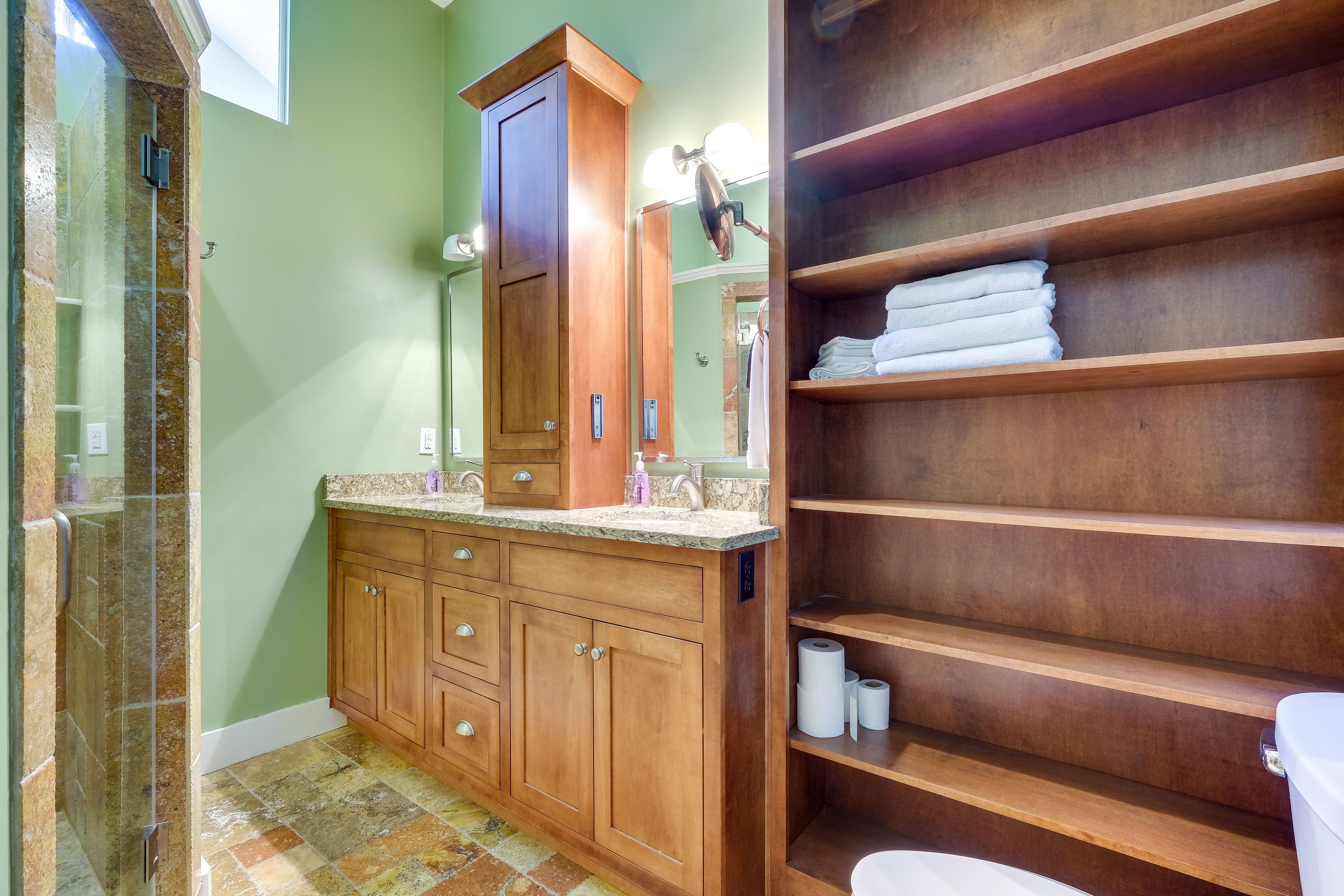 En-Suite Bathroom