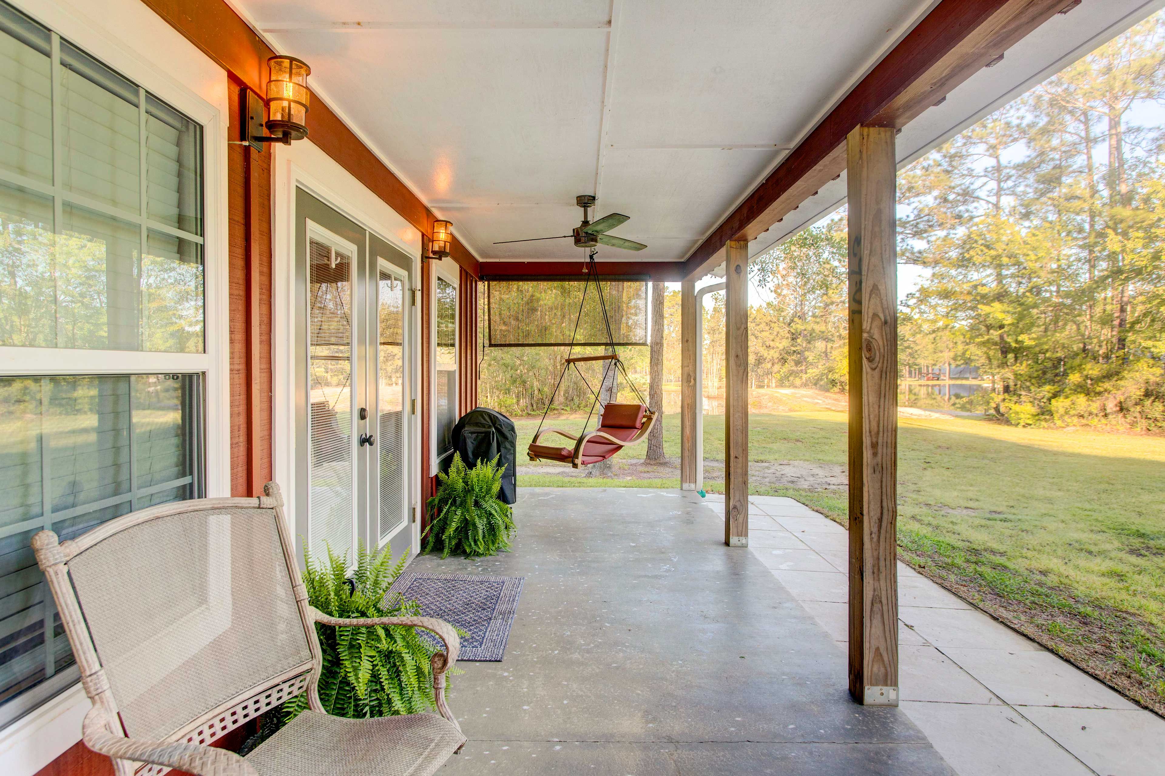 Front Porch | Swing