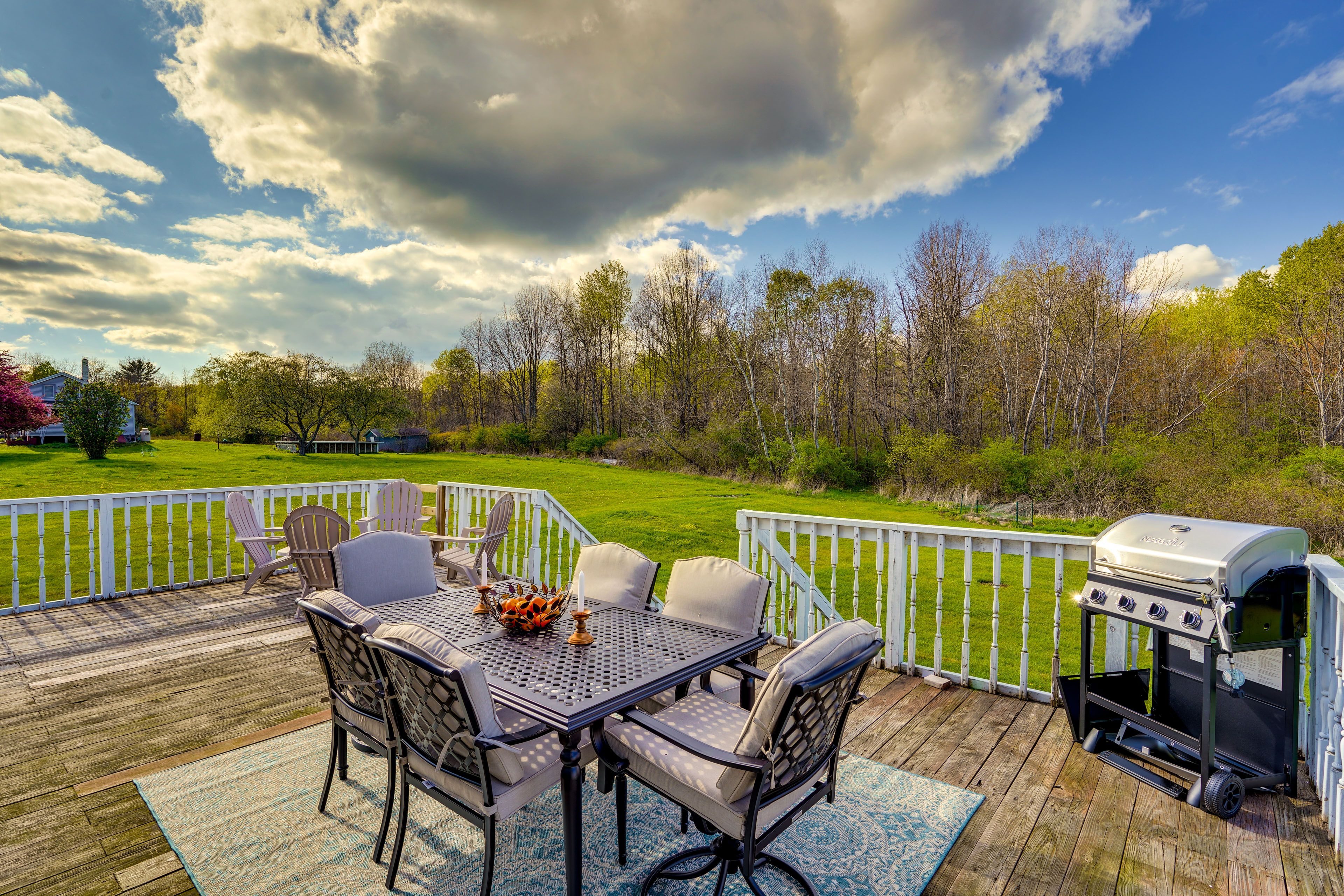 Back Deck | Gas Grill | Dining Area | Fire Pit