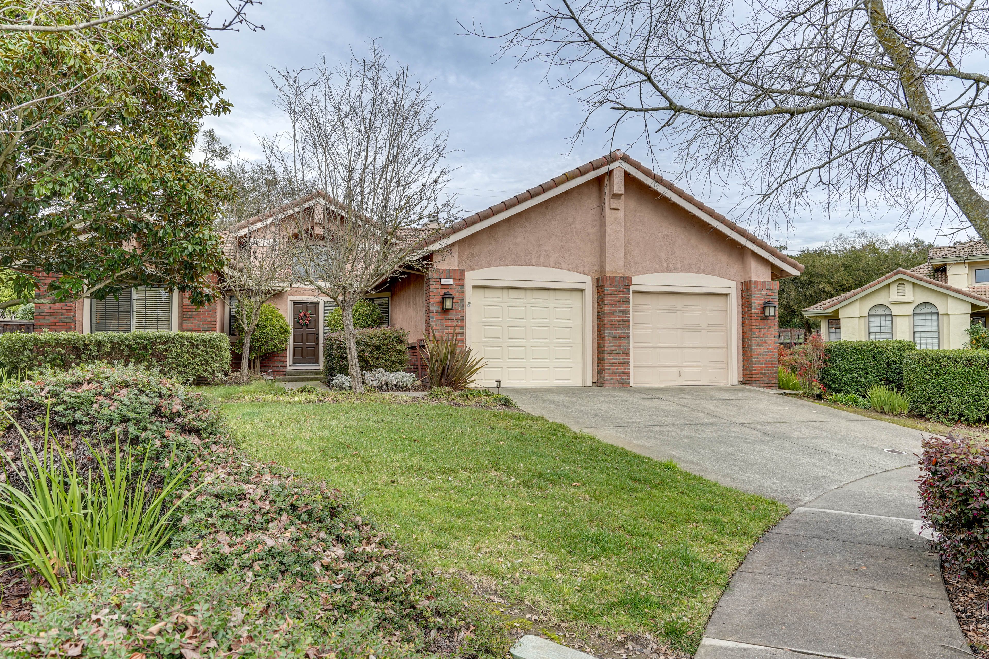 Property Exterior | Garage (1 Vehicle) | Driveway (2 Vehicles)