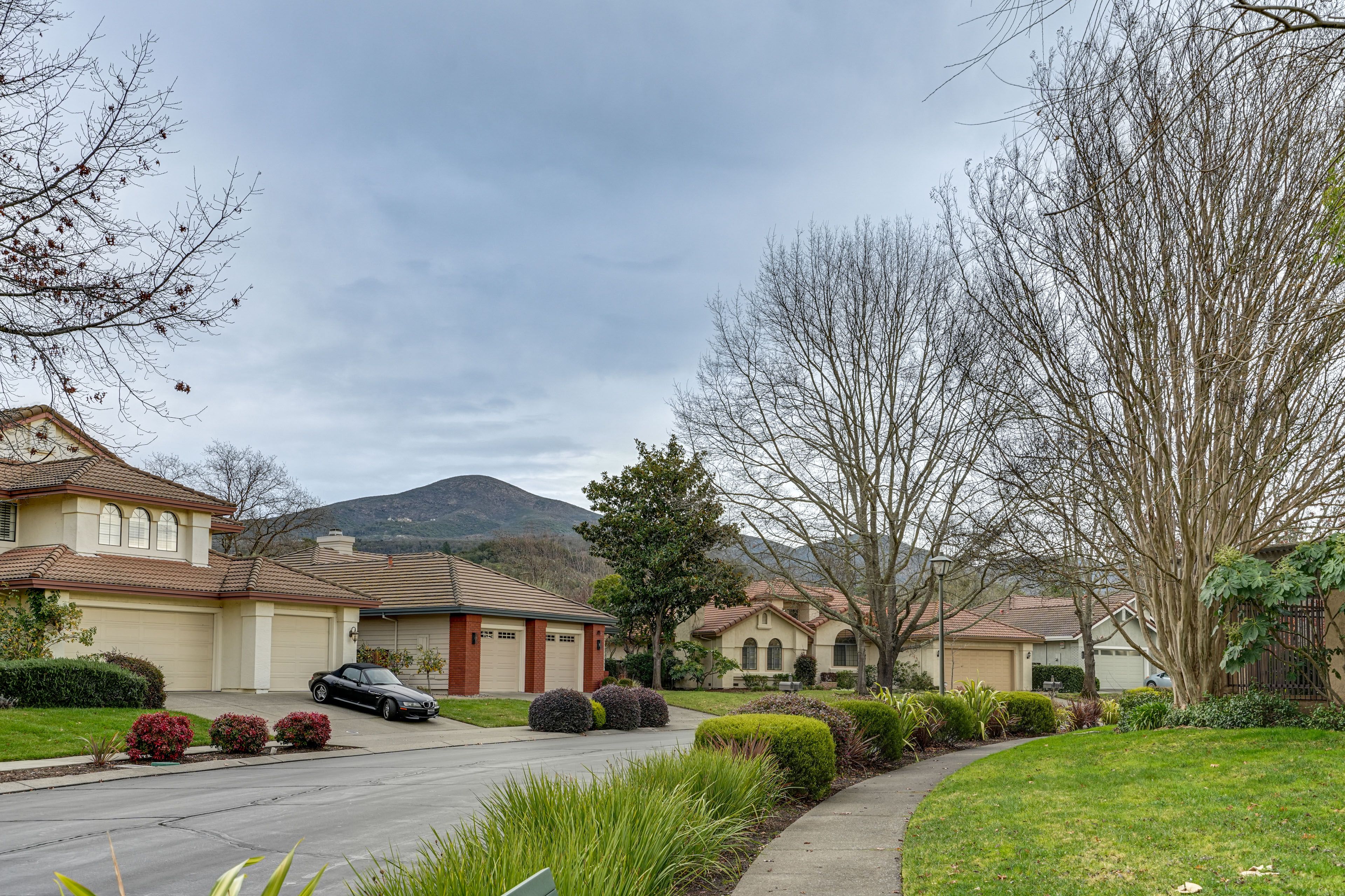 Property Exterior | Free Street Parking
