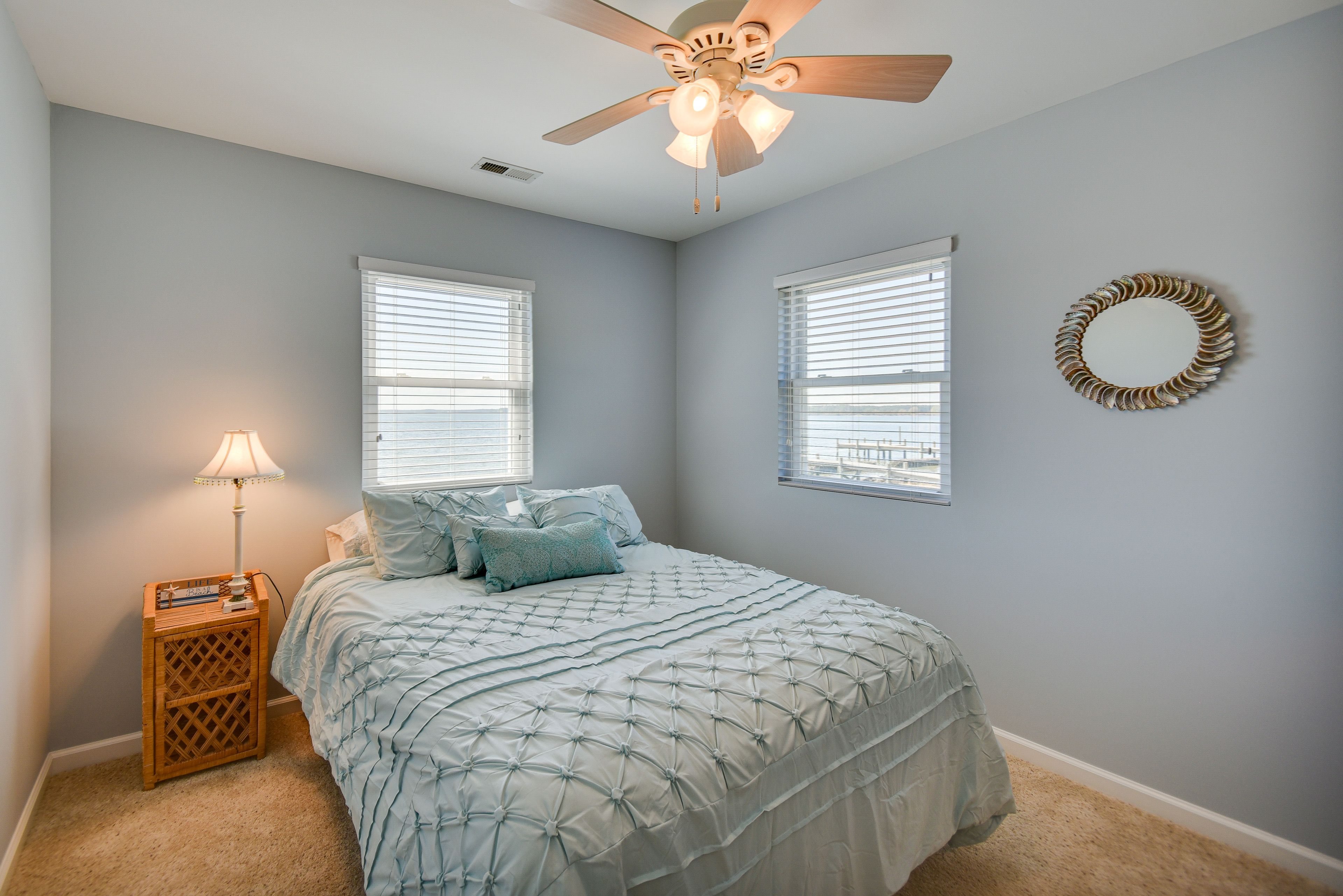 Bedroom 2 | Queen Bed
