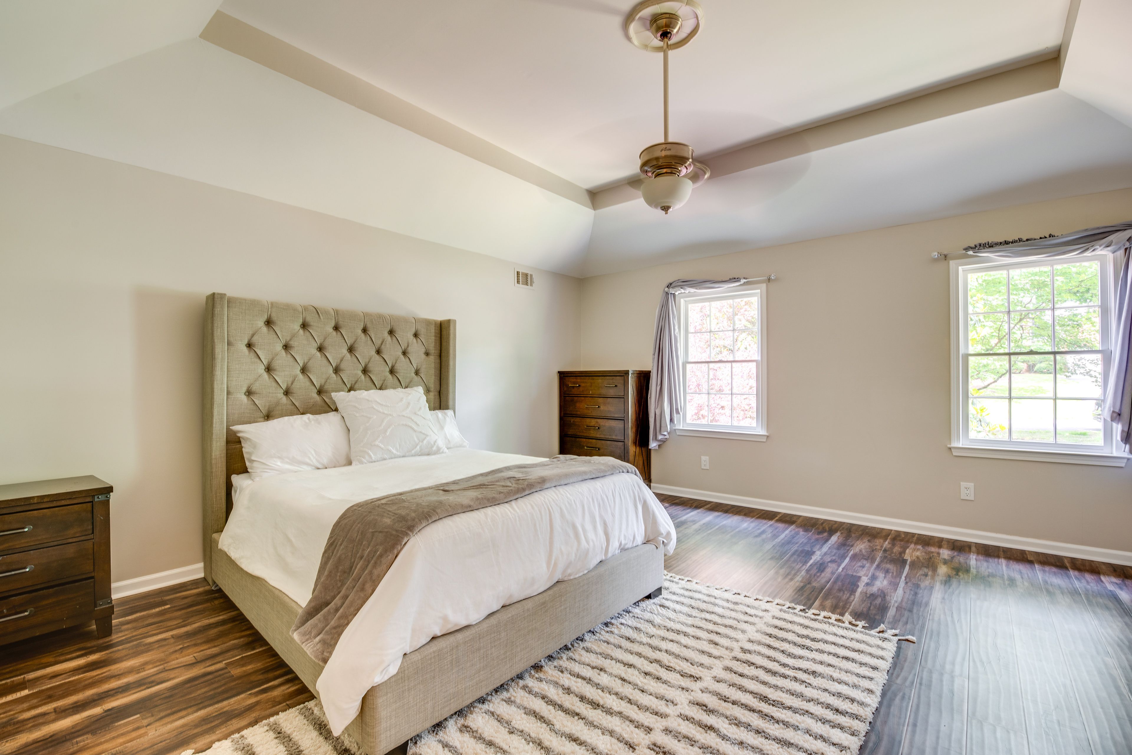 Bedroom 1 | 2nd Floor | Queen Bed | Smart TV | Linens Provided