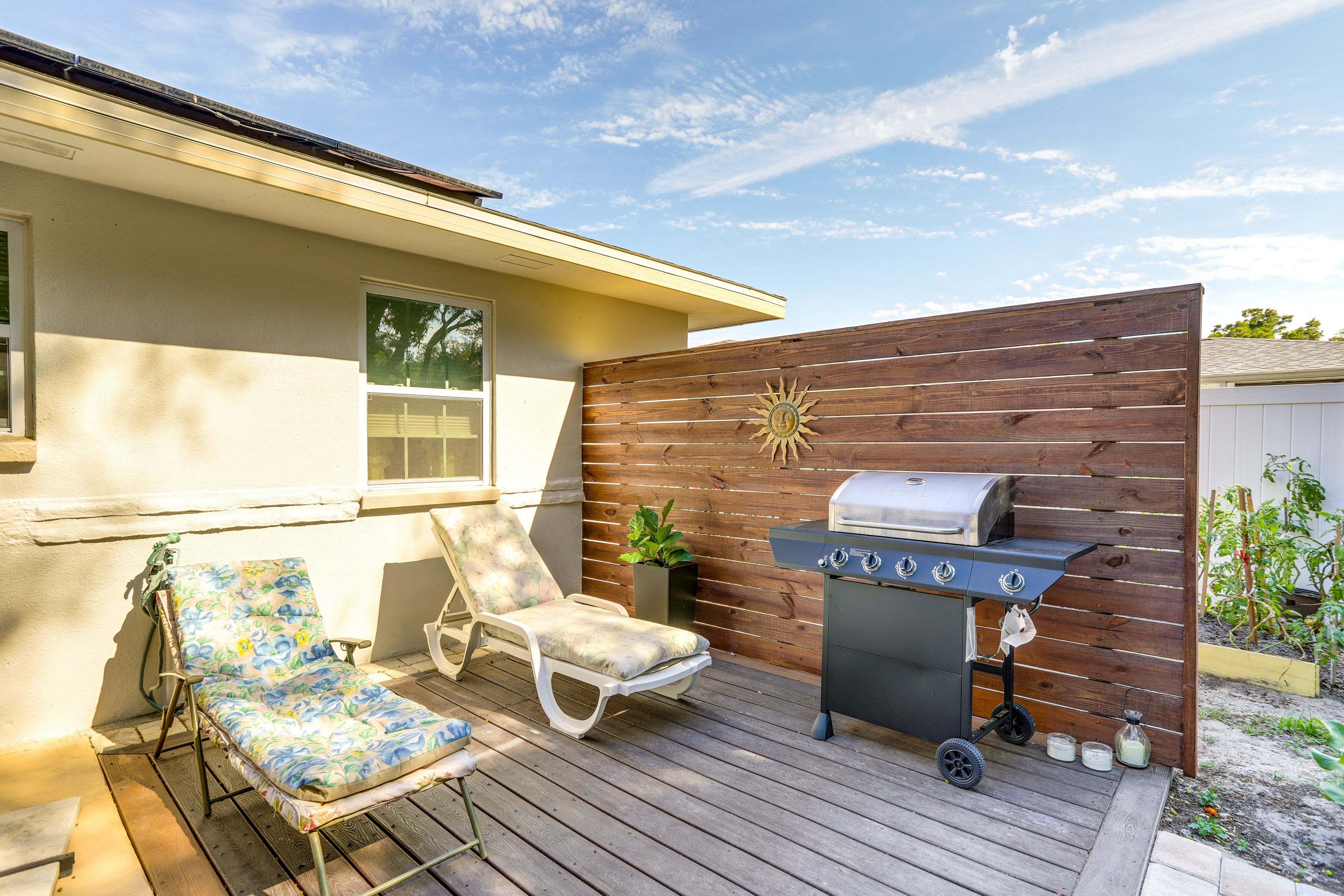 Deck | Gas Grill