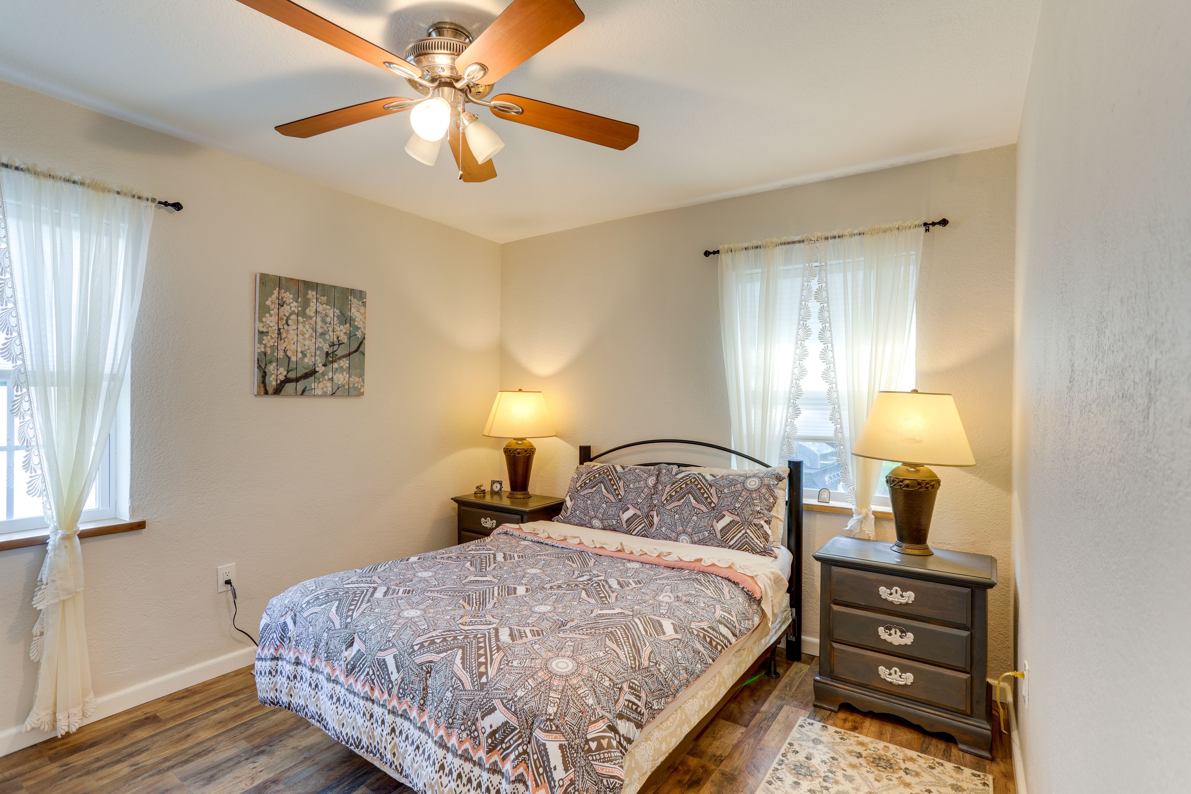 Bedroom 2 | Main Level | Queen Bed