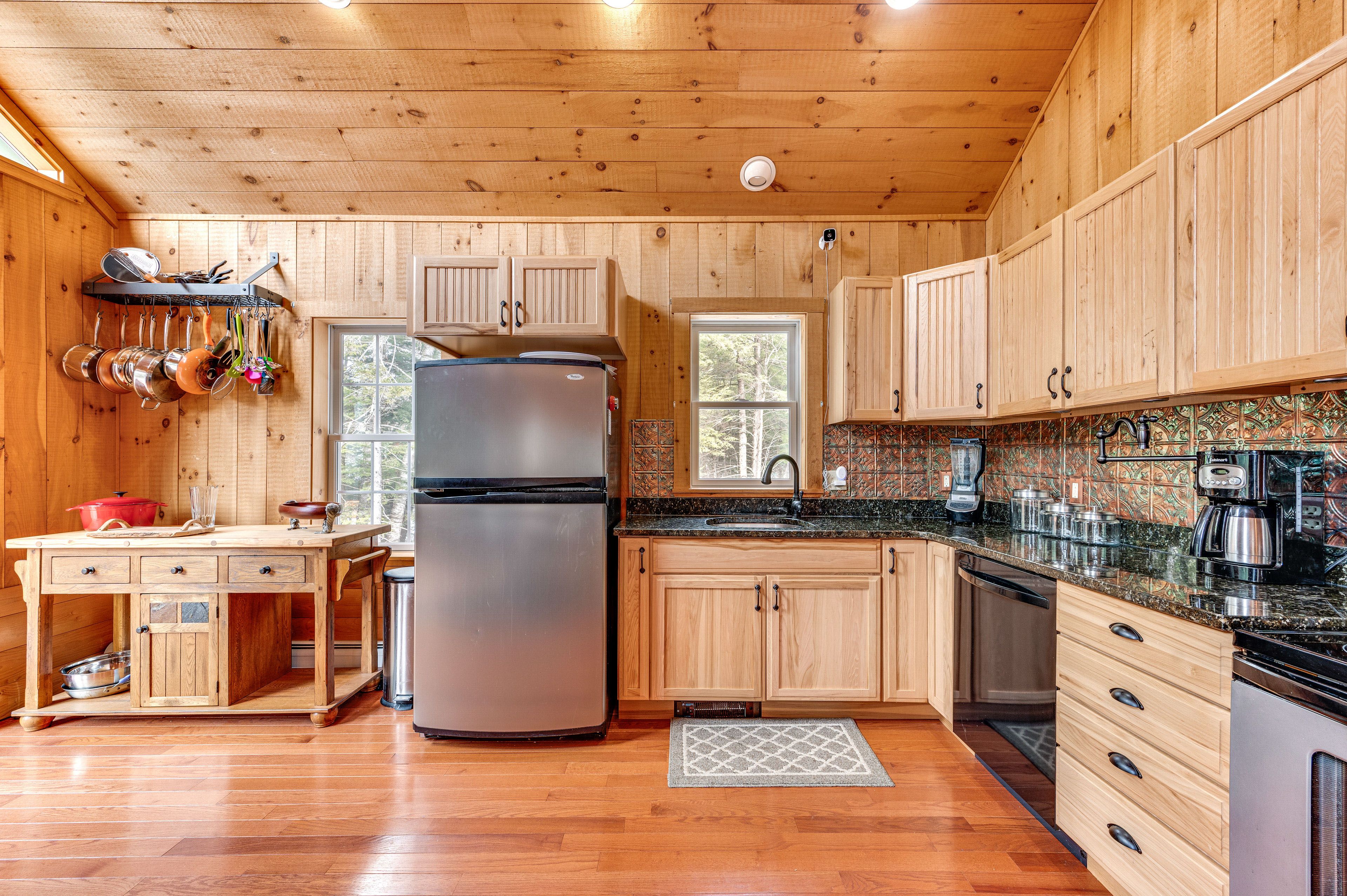 Kitchen | Cooking Basics | Drip Coffee Maker | Blender | Main Level