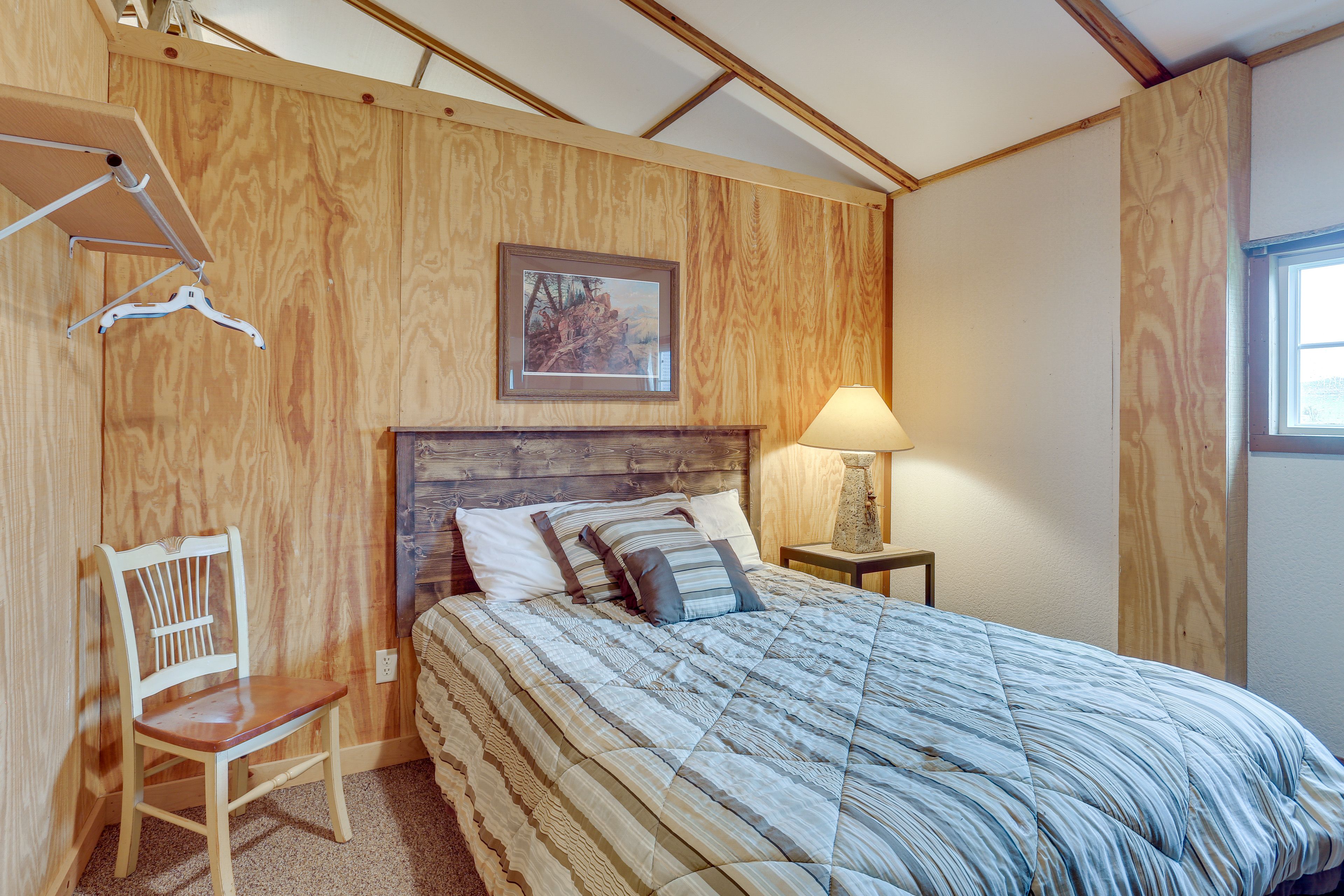 Bedroom 3 | Queen Bed | Twin Bed