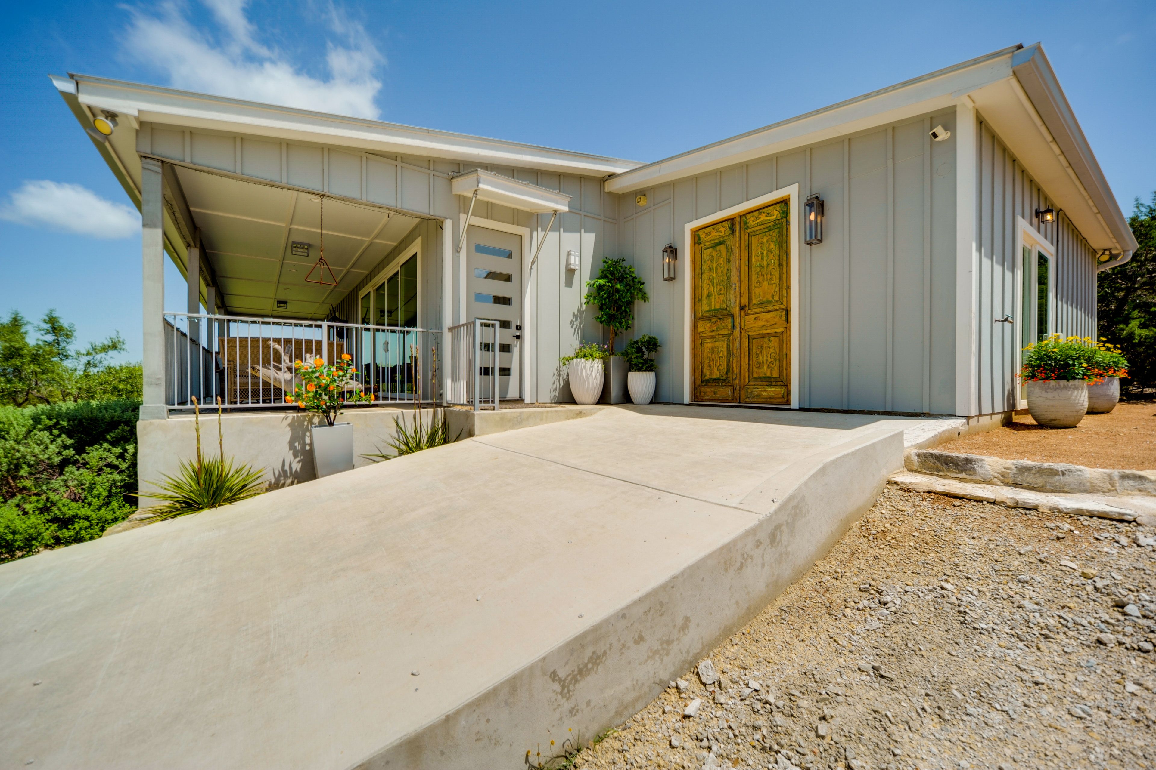 Home Exterior | Keyless Entry