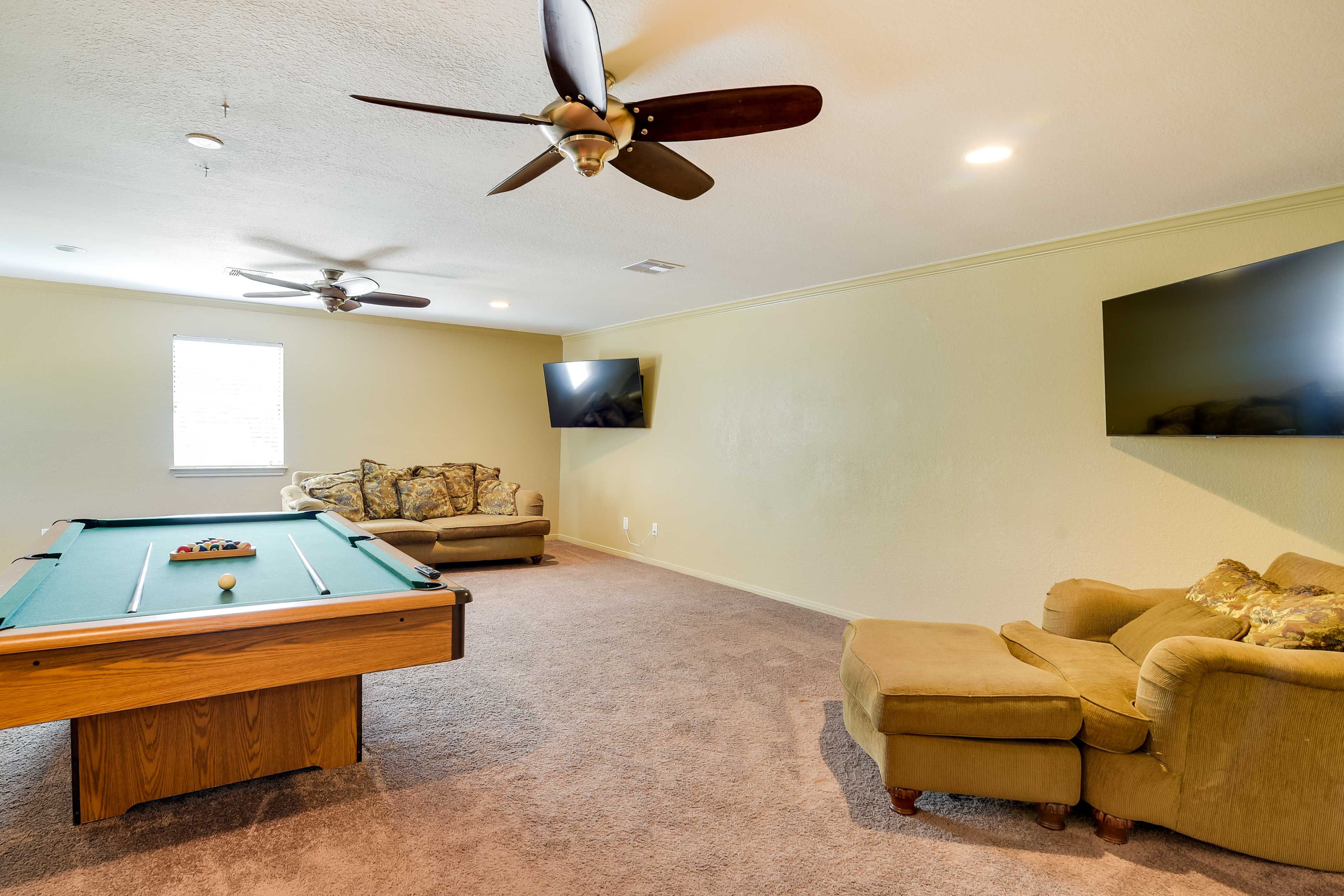 Game Room | Wet Bar