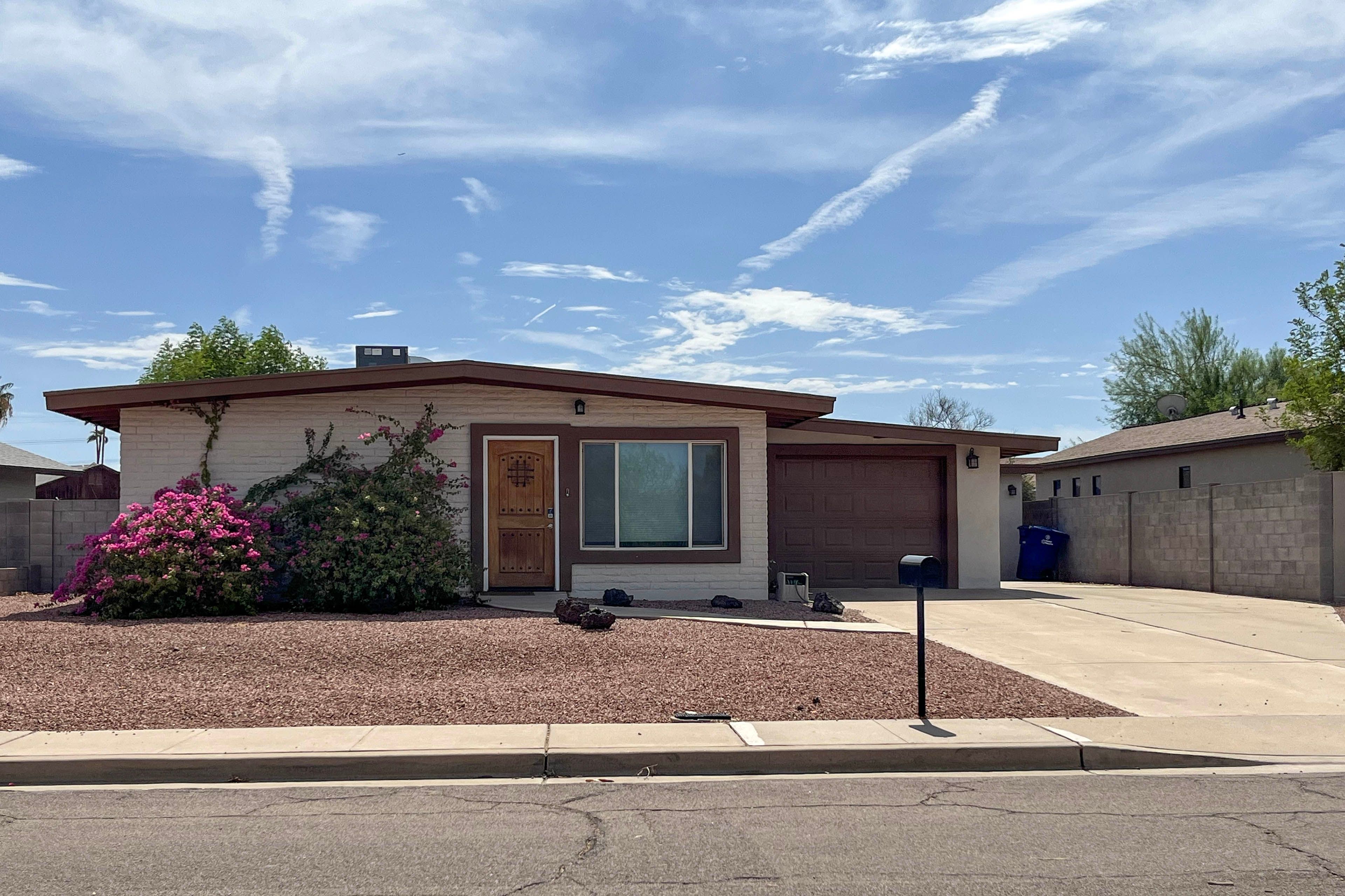 Tempe Vacation Rental | 3BR | 2BA | 1,300 Sq Ft | Step-Free Access