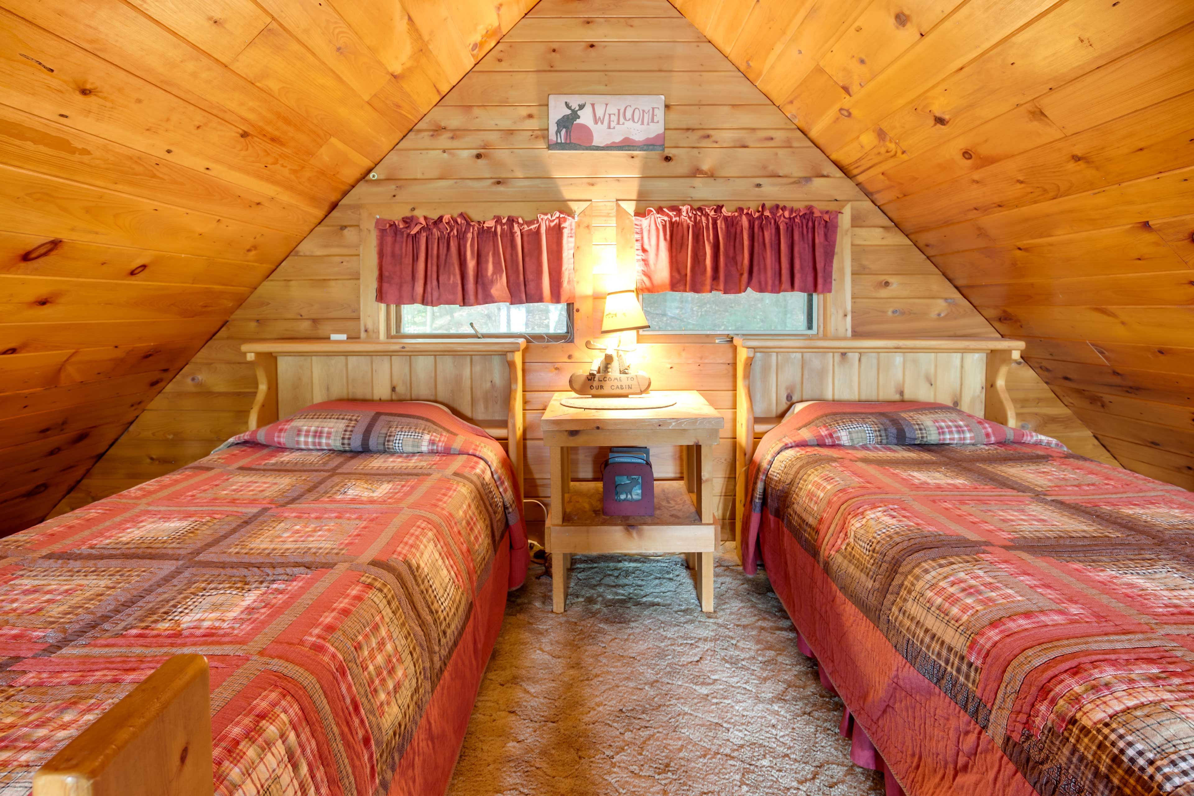 Loft | 2 Twin Beds