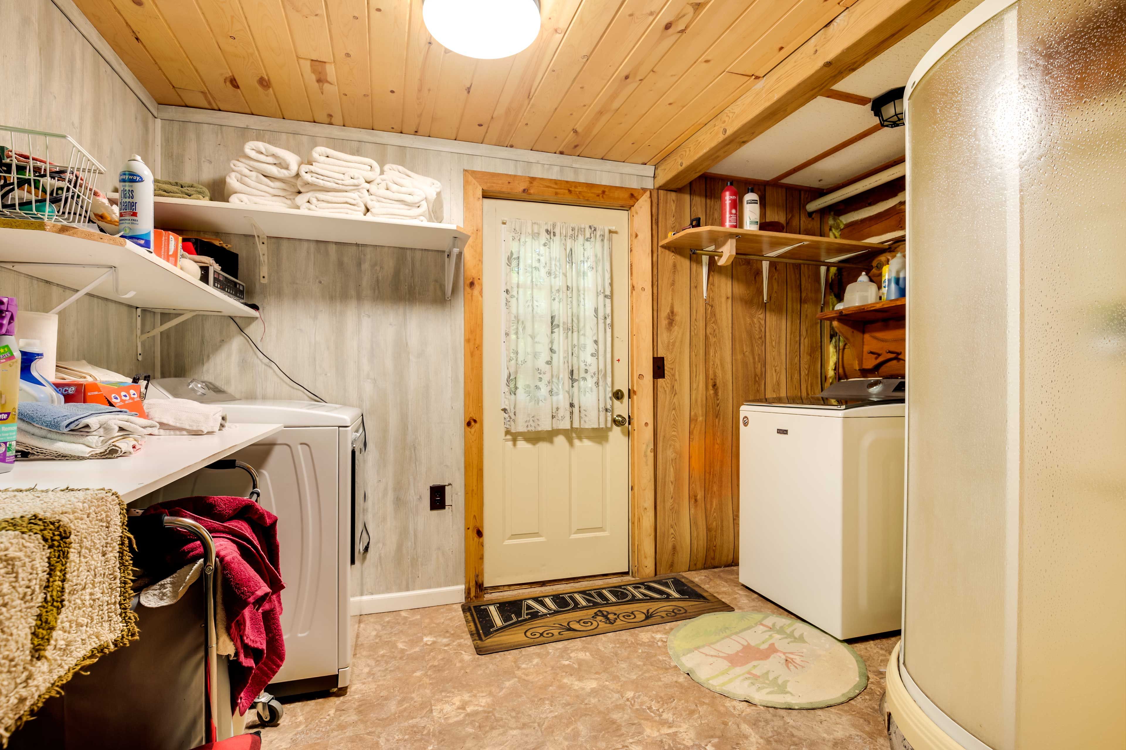 Full Bathroom | Laundry Machines | Iron & Board