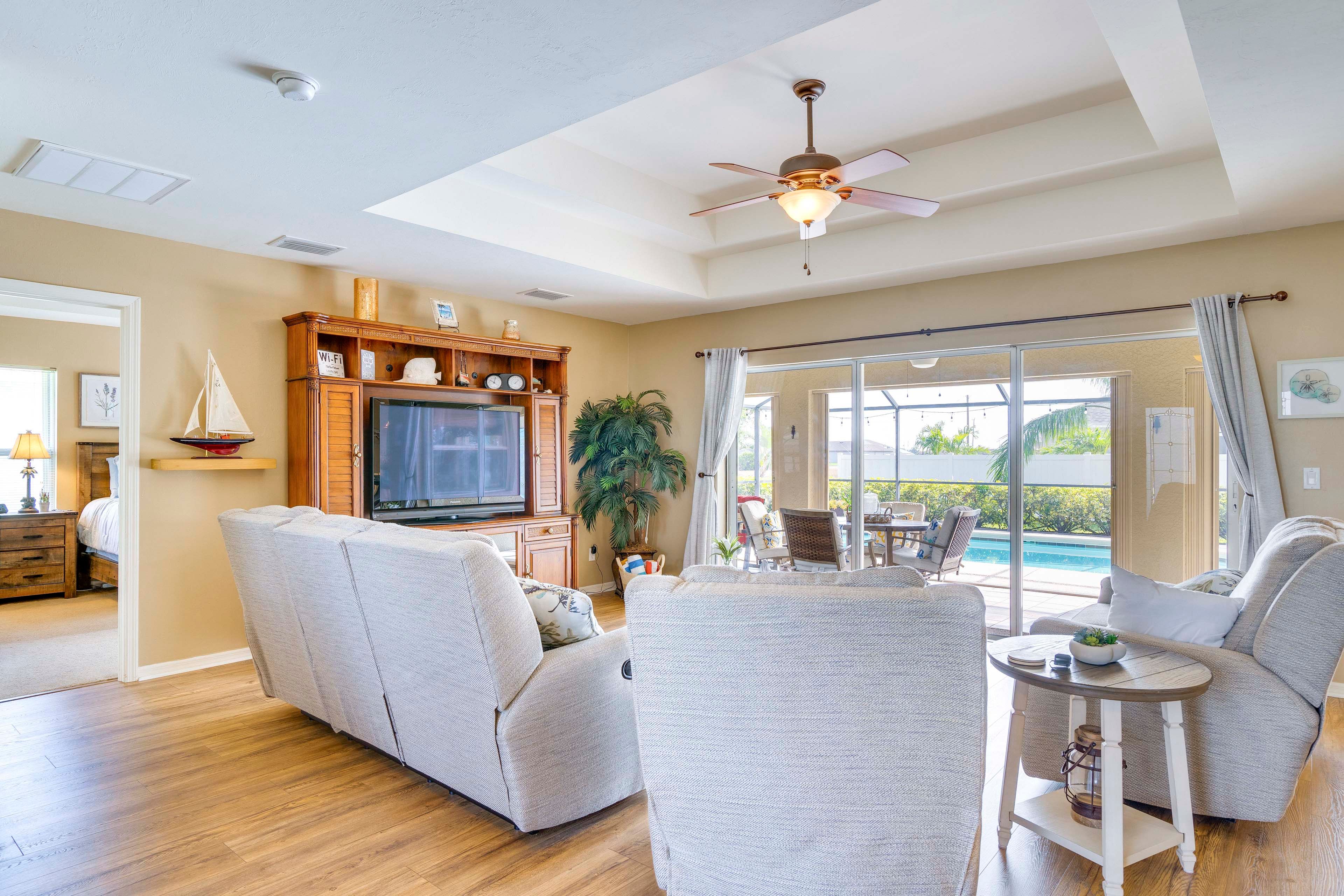 Living Room | Main Floor | Central Air Conditioning