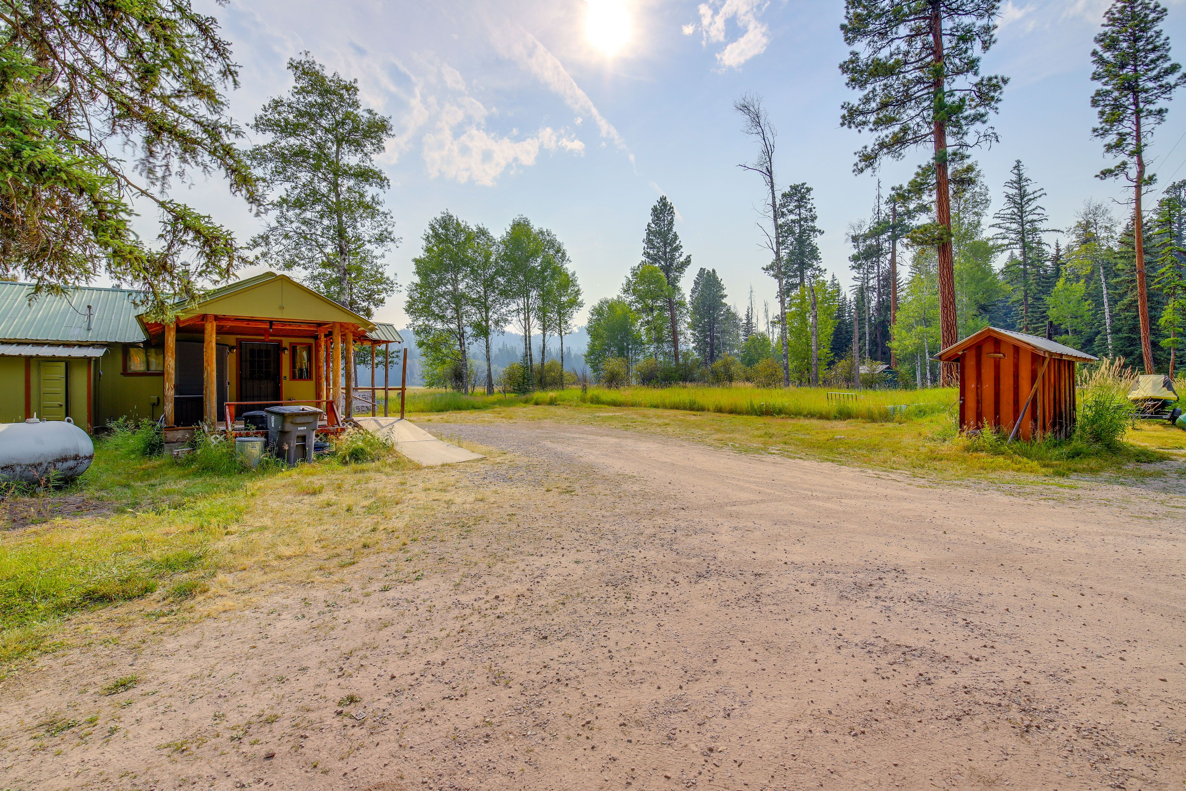 Parking | Driveway (8 Vehicles) | RV/Trailer