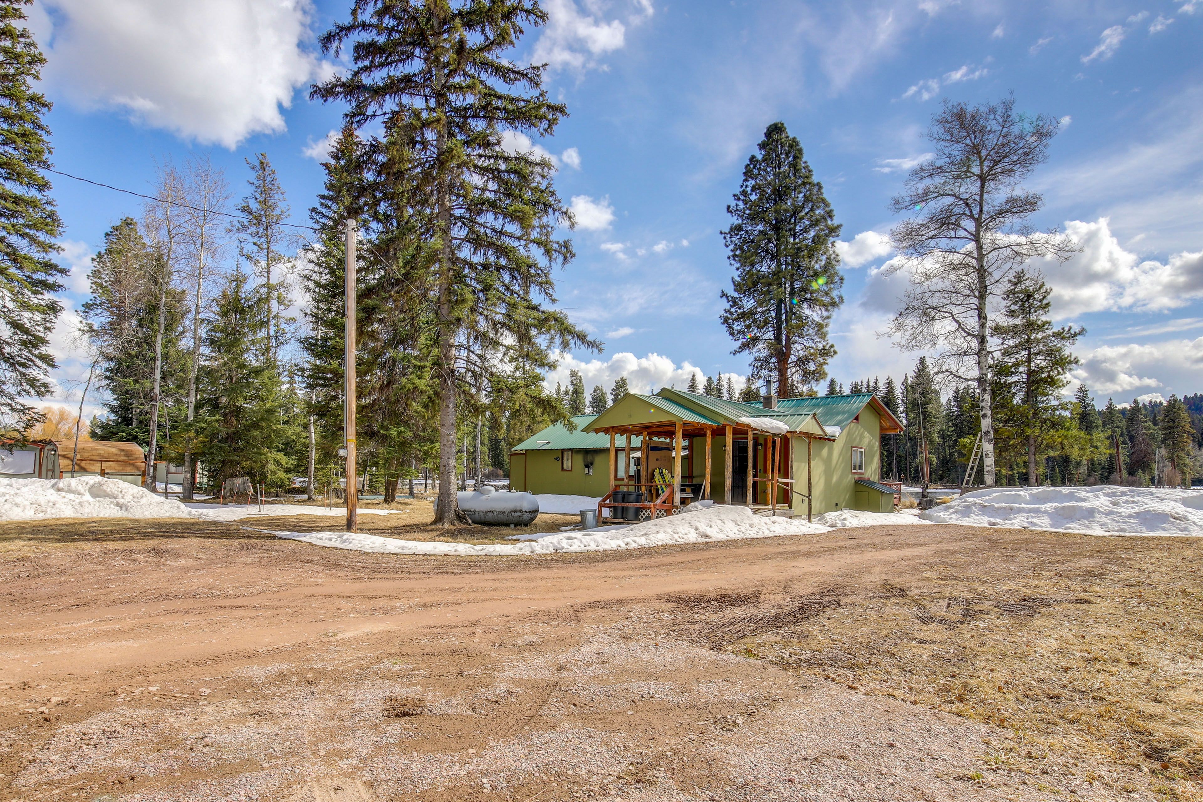 Parking | Driveway (8 Vehicles) | RV/Trailer