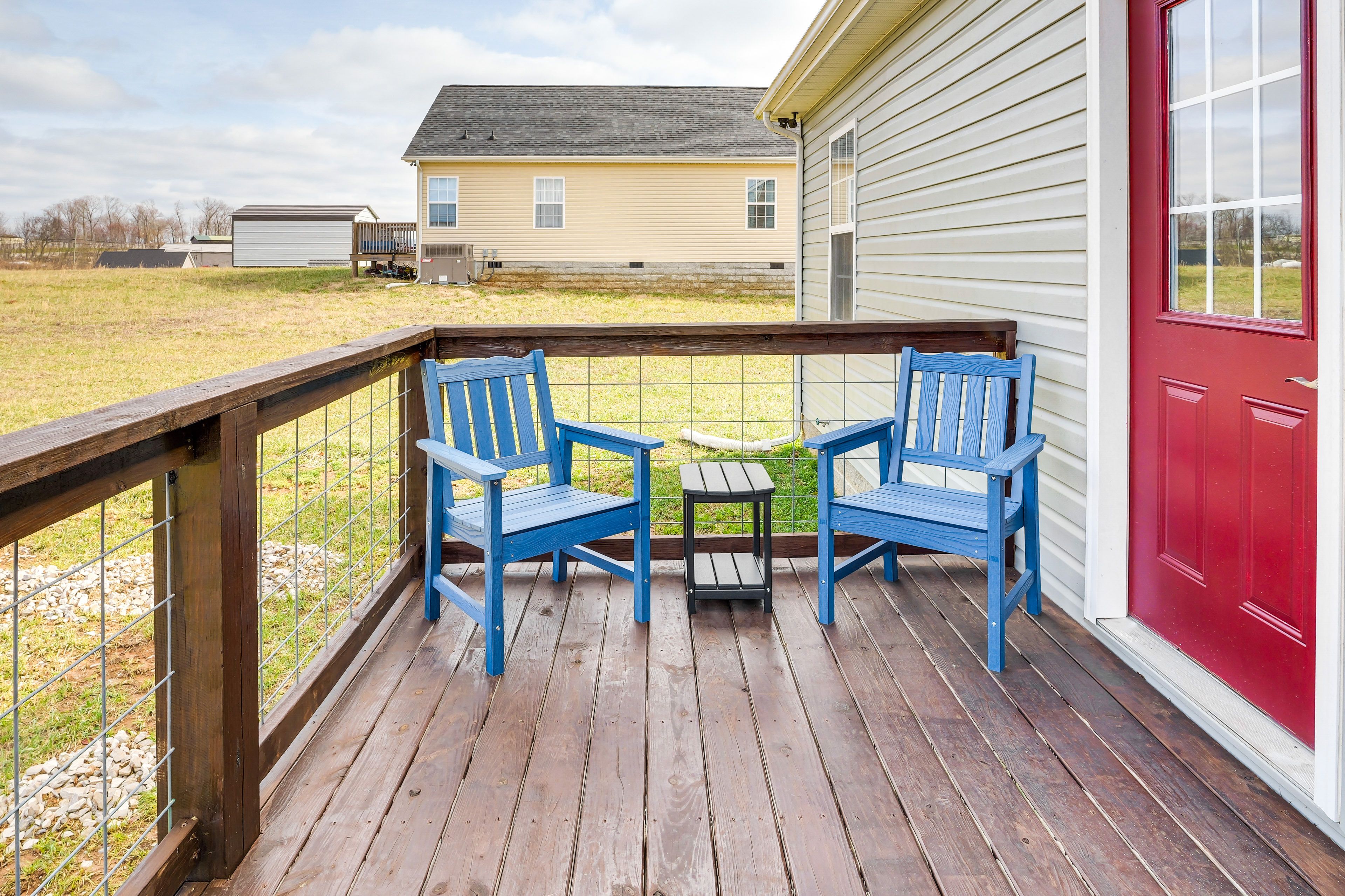 Deck | Outdoor Seating
