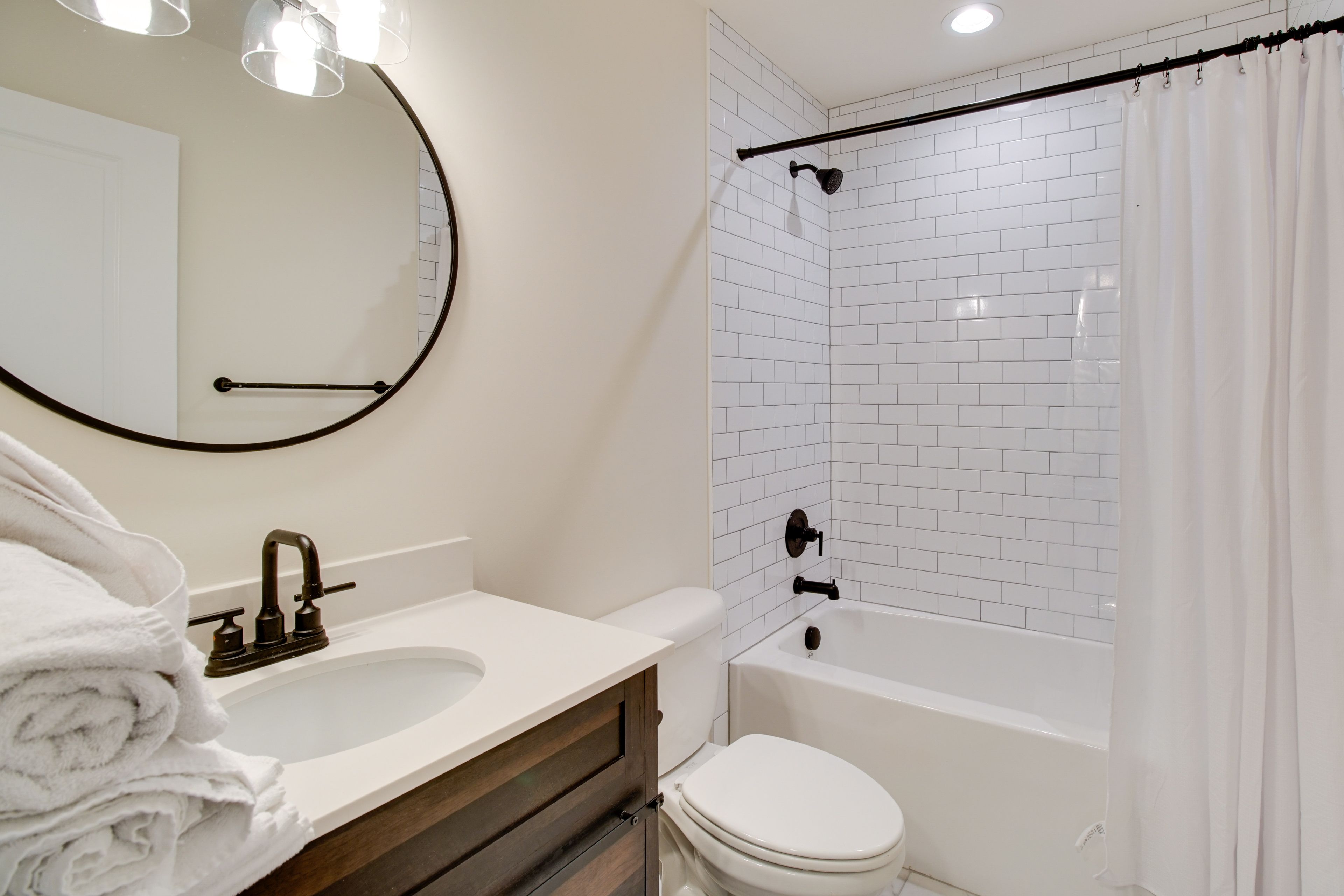 Full Bathroom | Basement