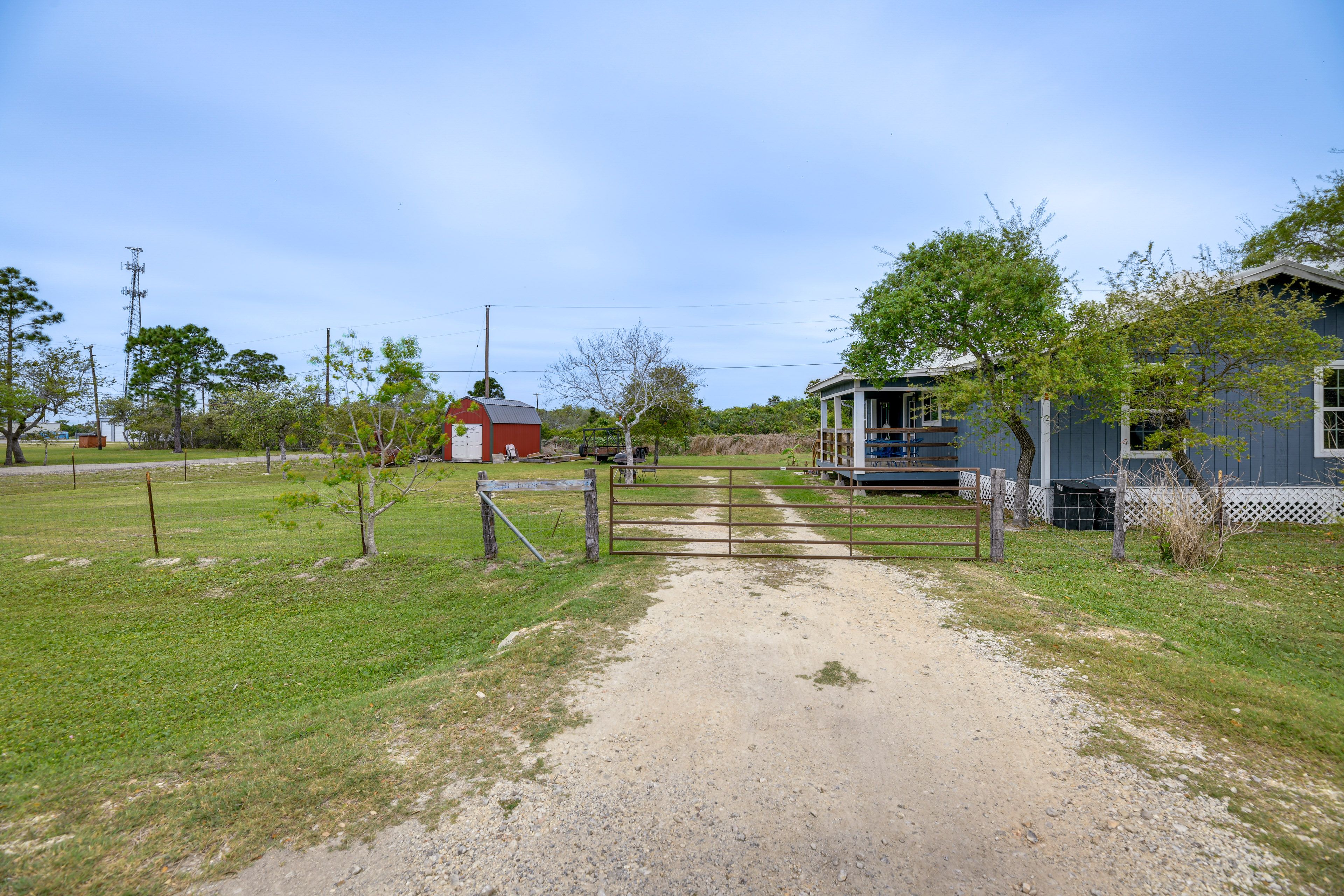 Parking | Driveway (2 Vehicles)