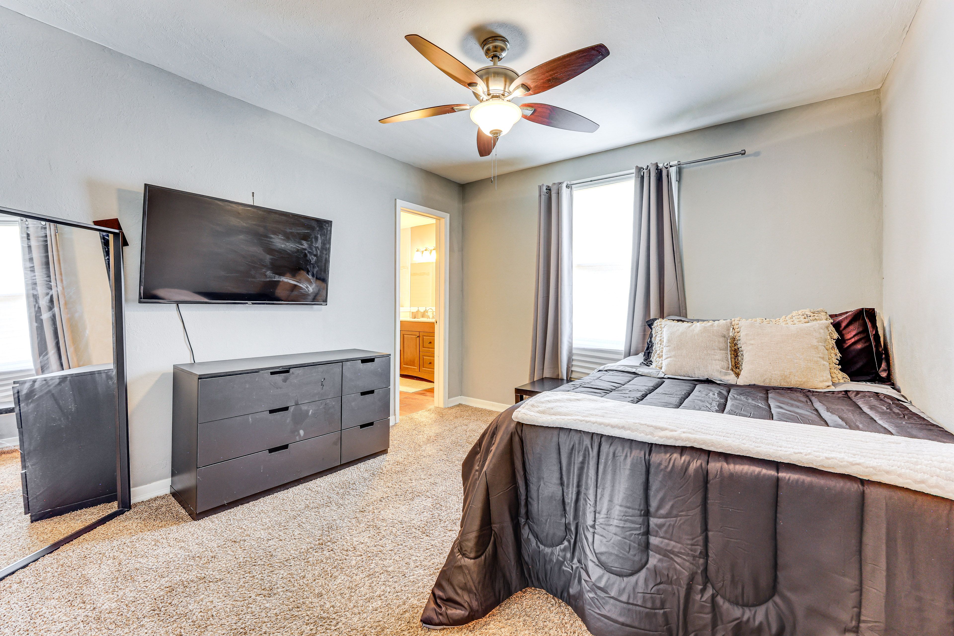 Bedroom 2 | Full Bed