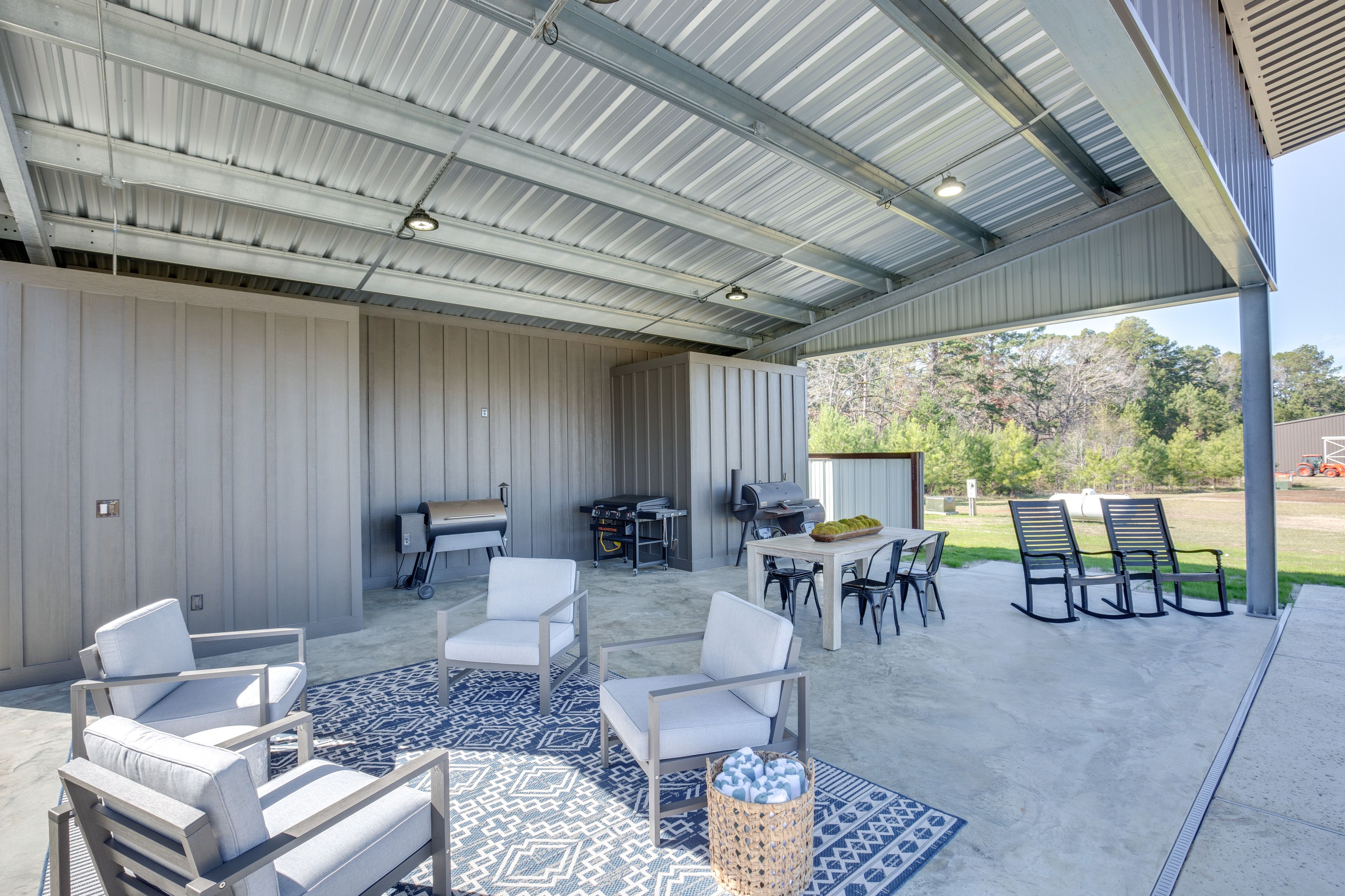 Covered Patio | Seating & Dining | Grill | Outdoor Shower