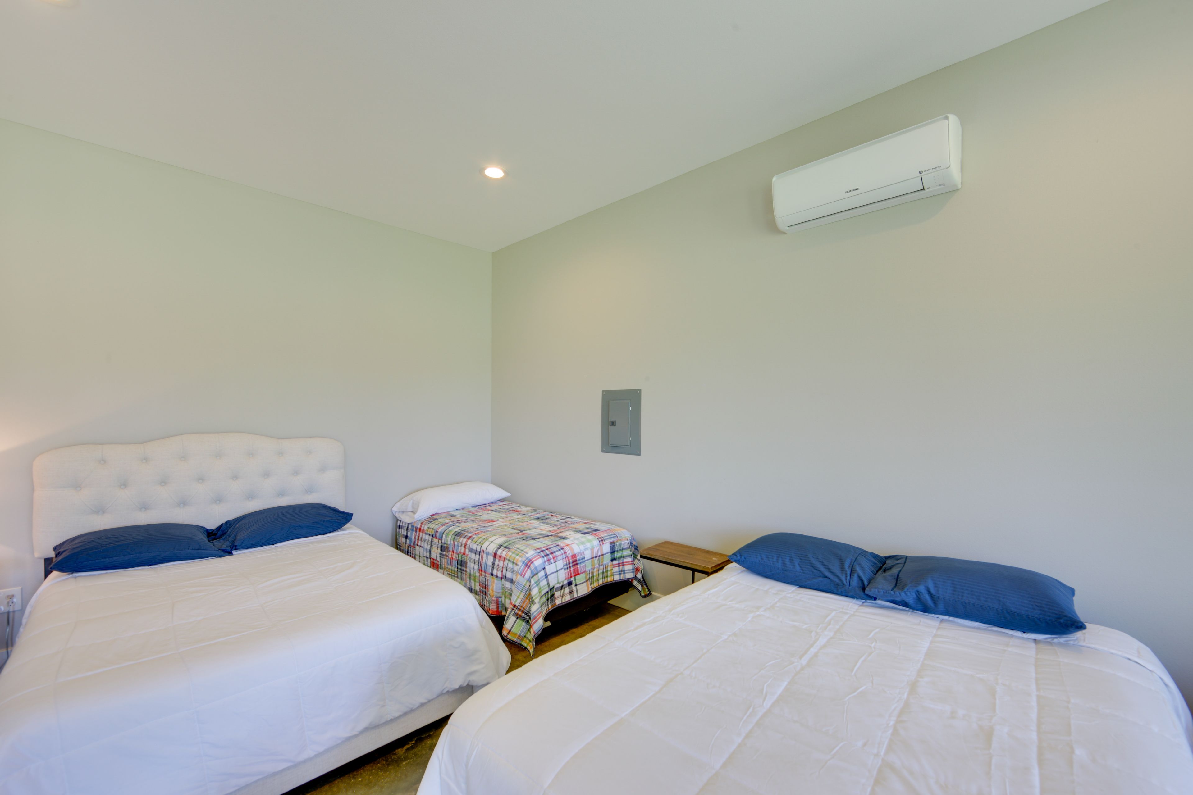 Living Room | Queen Bed | Full Bed | Twin Bed