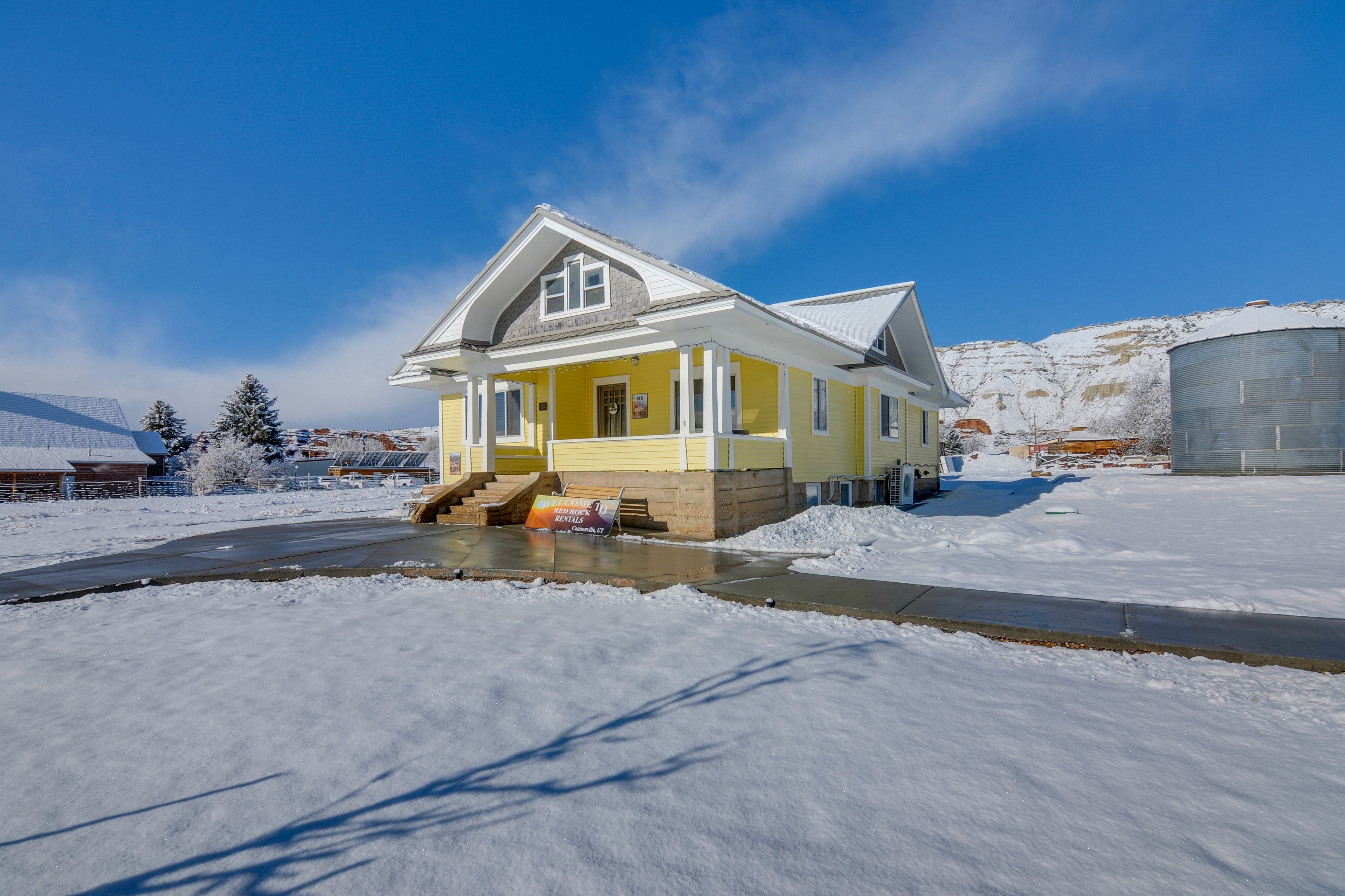 Duplex Home | Lower-Level Unit | 2 Mi to Grand Staircase-Escalante