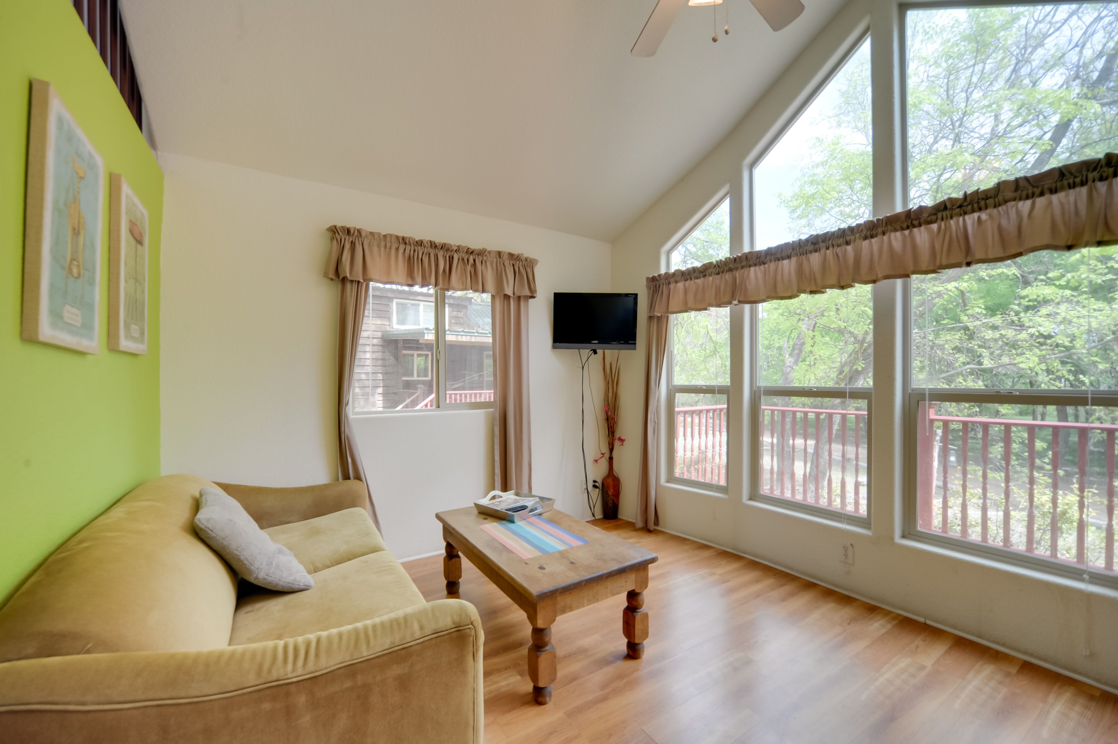 Living Room | Full Sleeper Sofa | Free WiFi