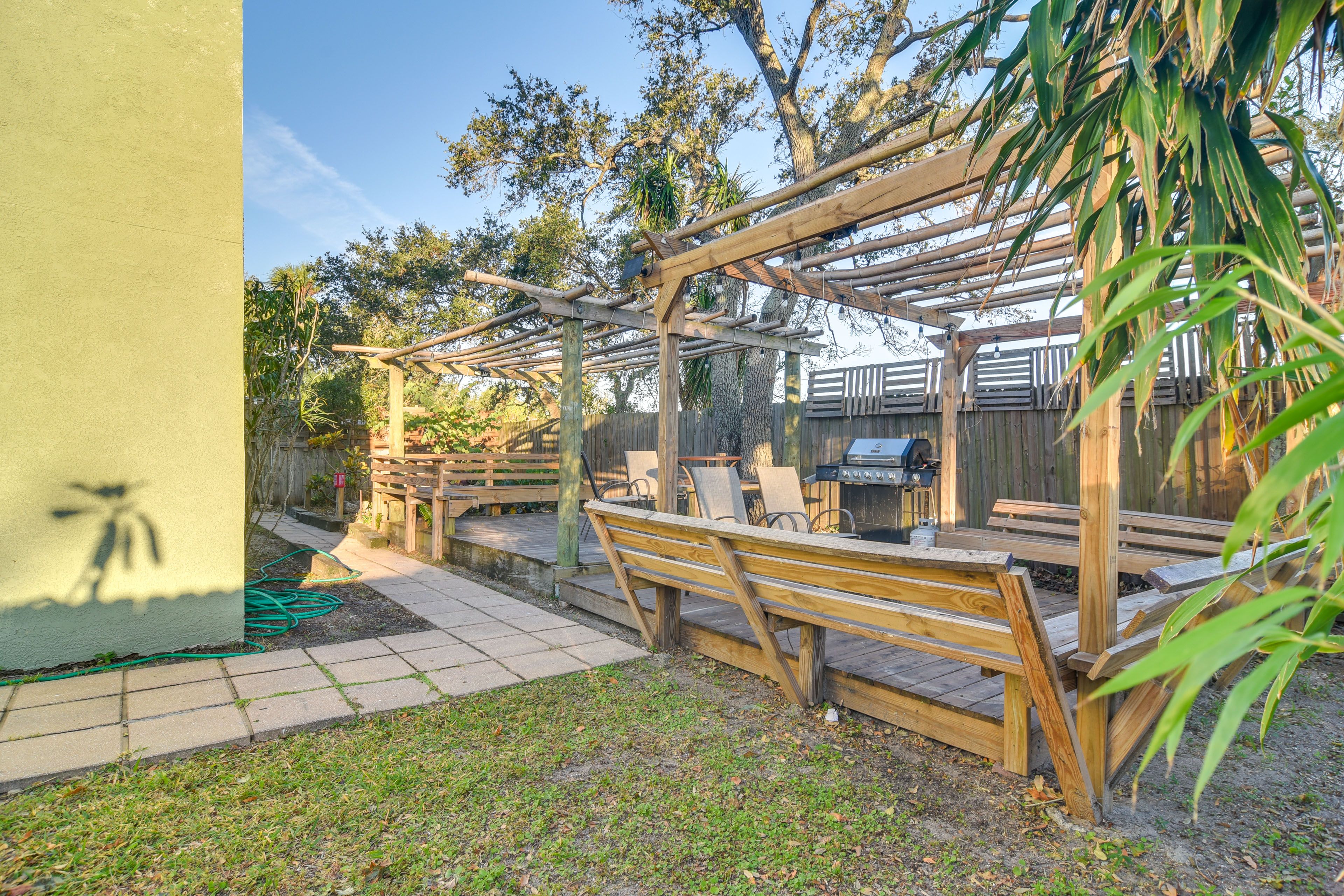 Shared Deck | Bench Seating | Gas Grill