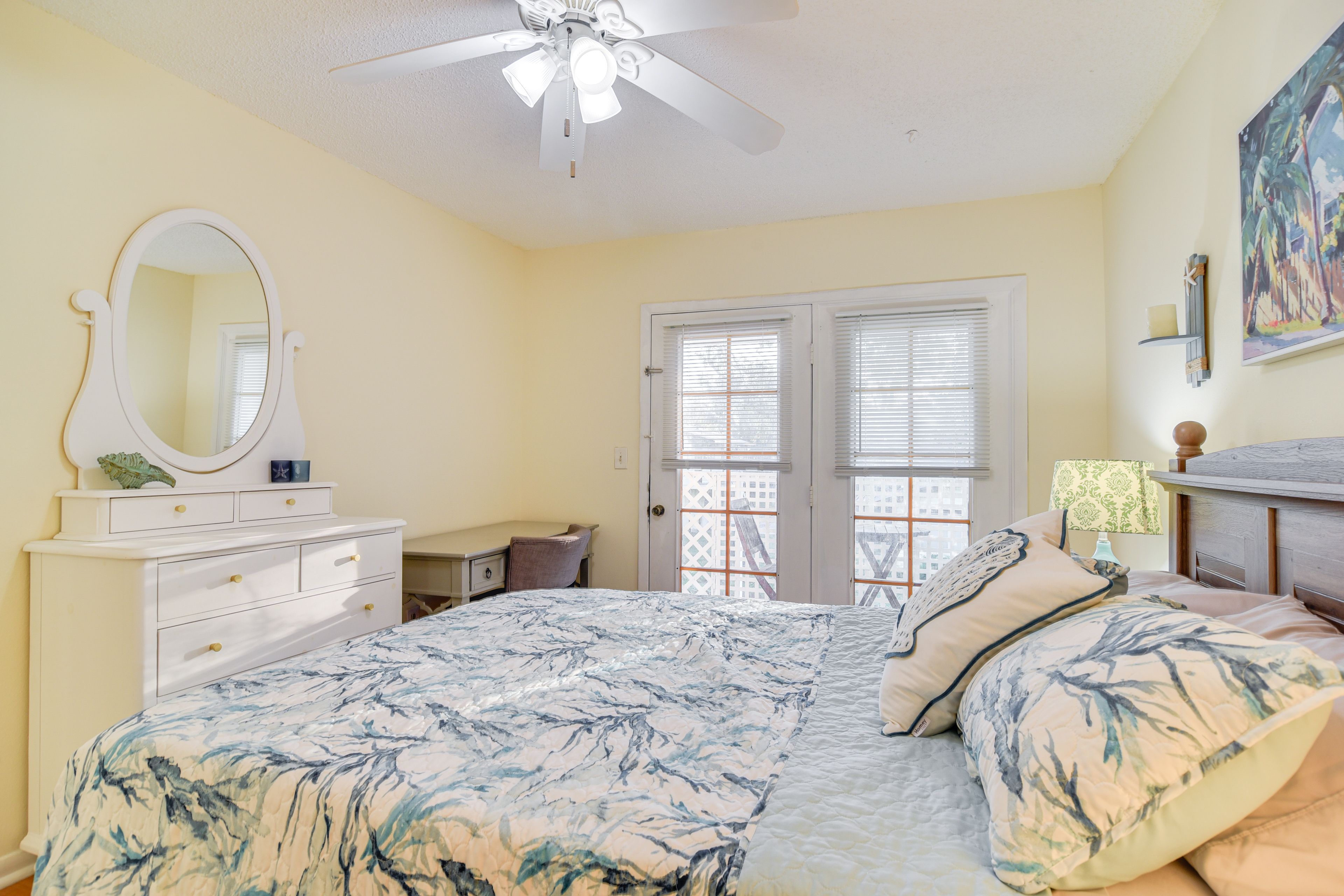 Bedroom 1 | Queen Bed | Laptop-Friendly Workspace | 2nd Floor