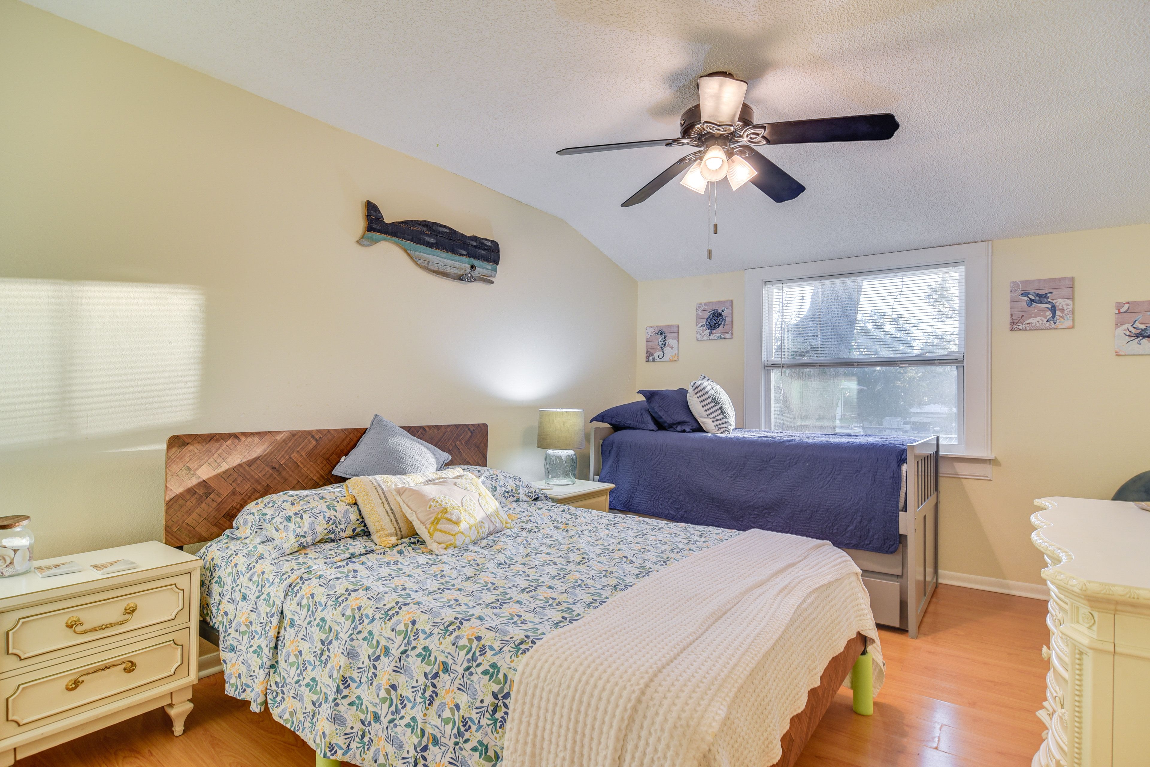 Bedroom 2 | Queen Bed | Twin Bed w/ Twin Trundle | 2nd Floor