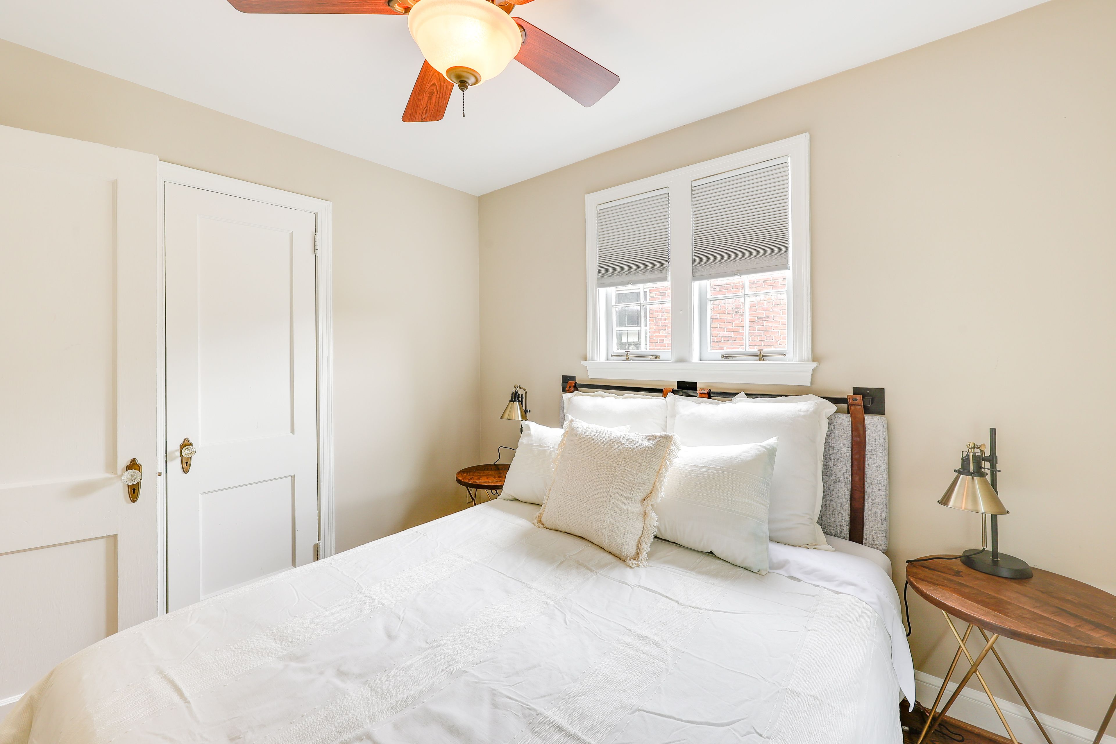 Bedroom 2 | 2nd Floor | Queen Bed