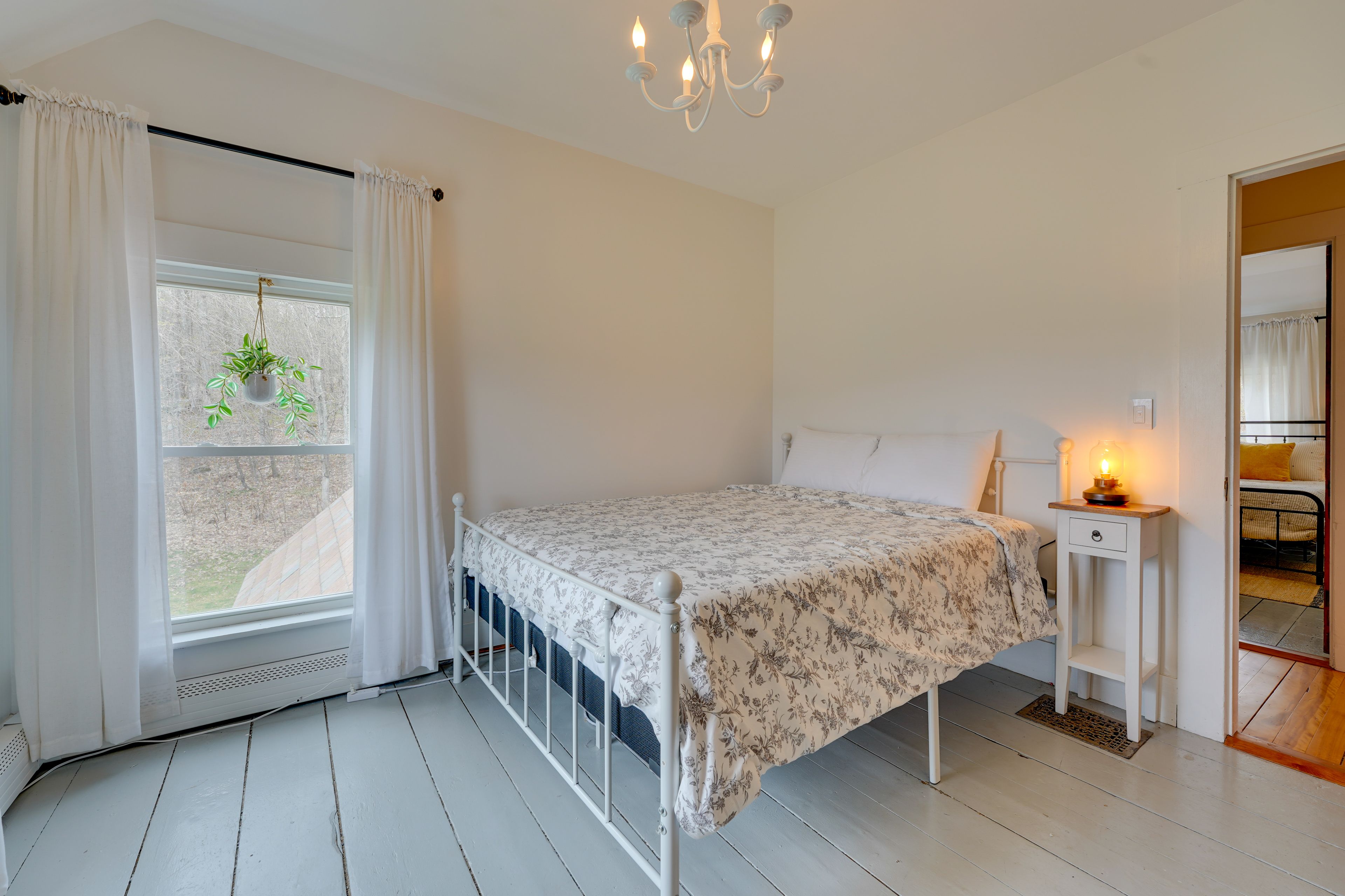 Bedroom 3 | Queen Bed | 2nd Floor