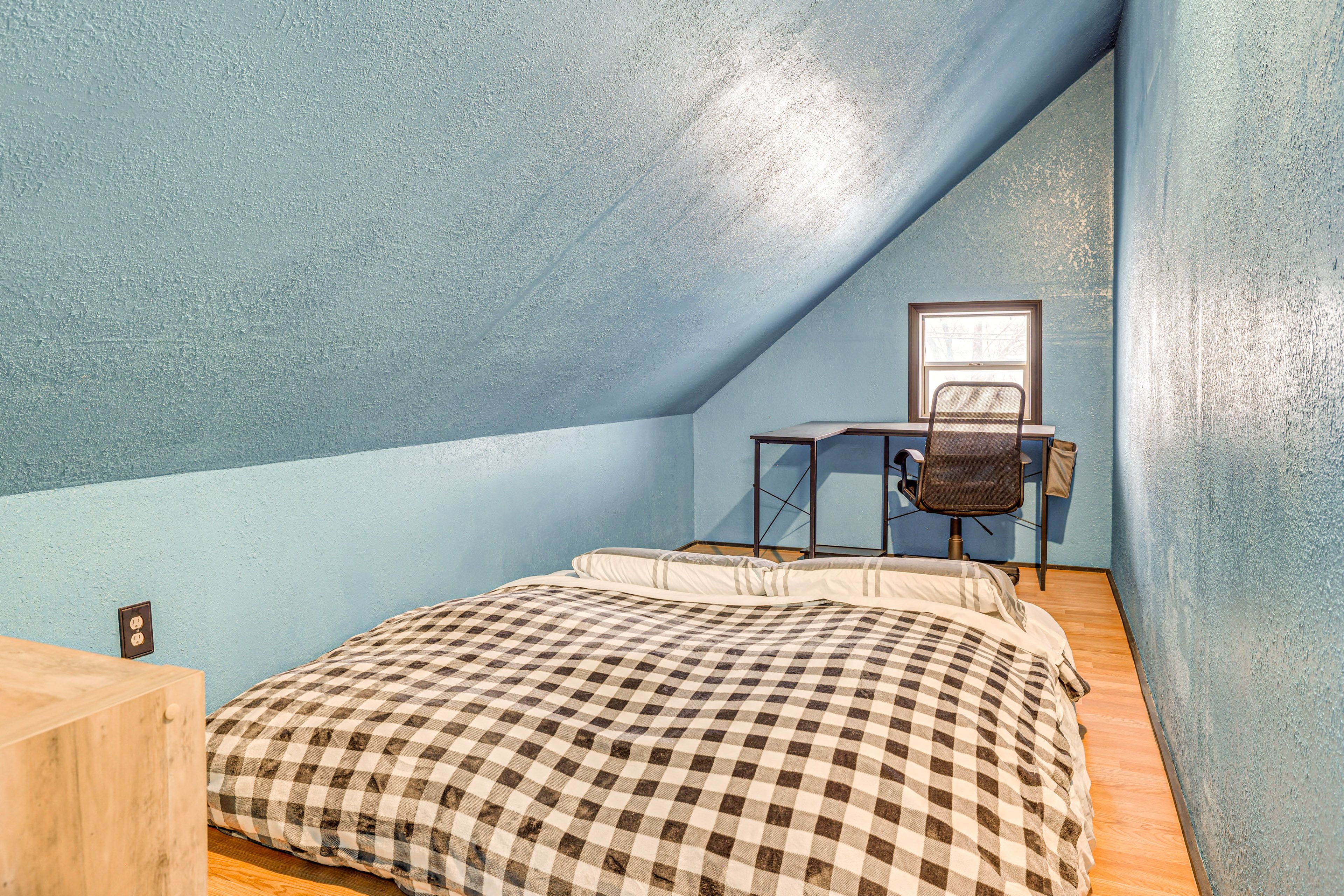 Bonus Room | Convertible Bean Bag/King Floor Mattress | Workspace