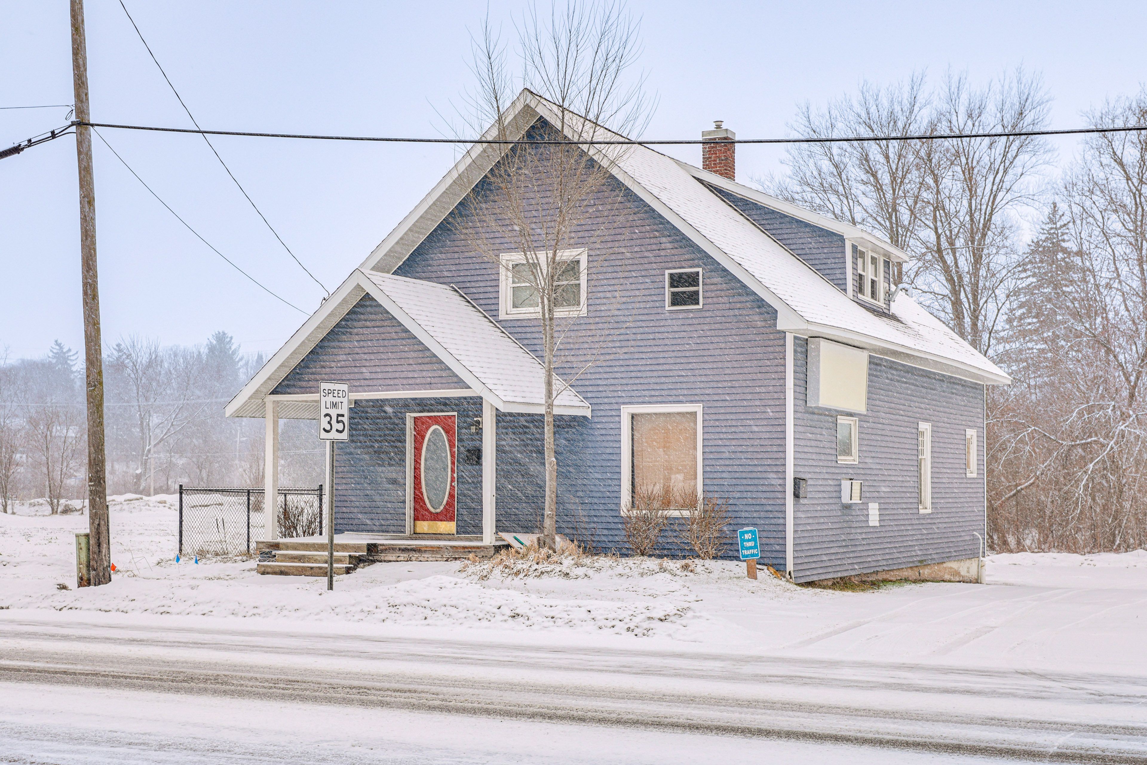 Parking | Driveway (3 Vehicles; 1 Assigned Space)