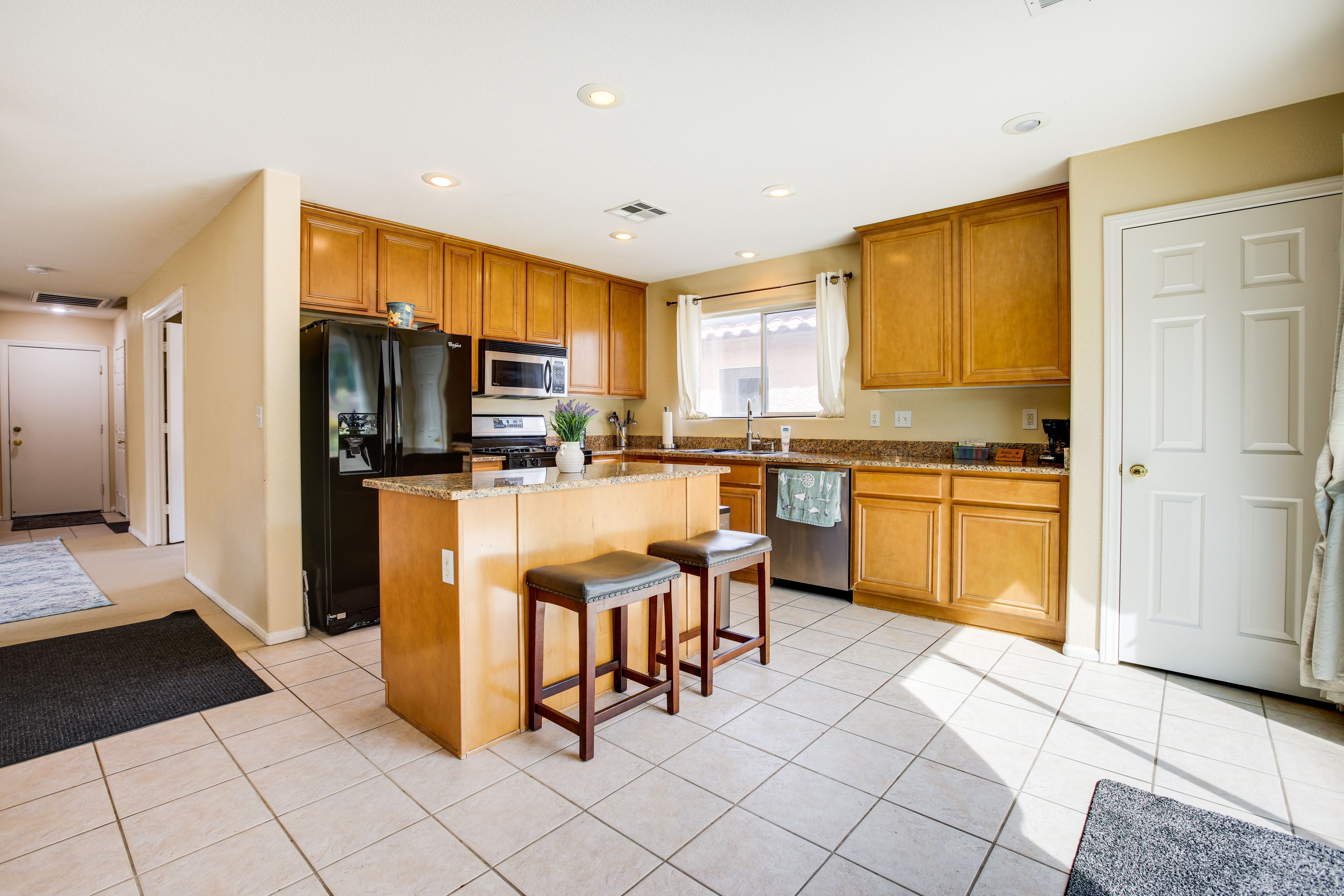Kitchen | Blender | Crockpot | Toaster | 1st Floor