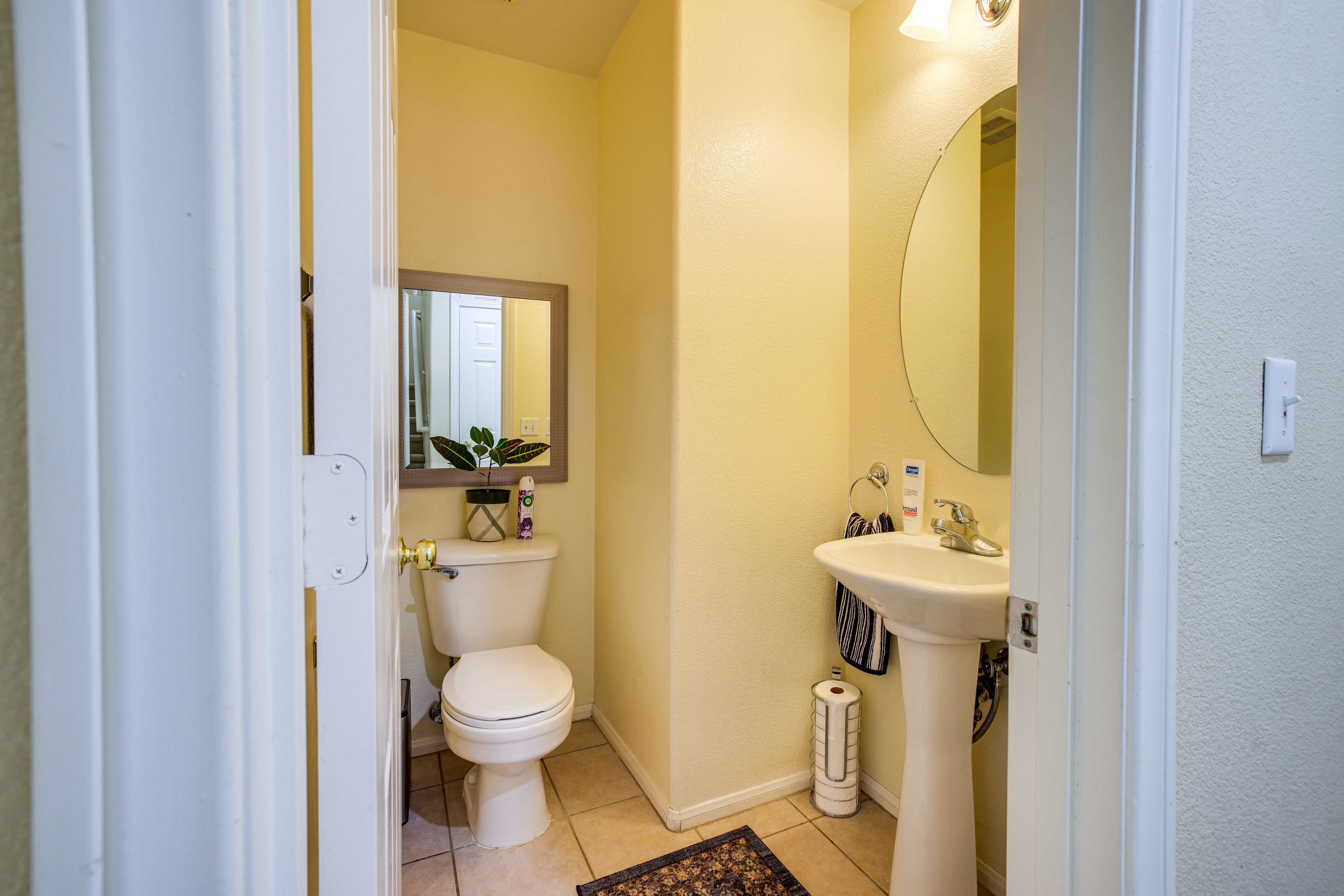 Half Bath | 1st Floor