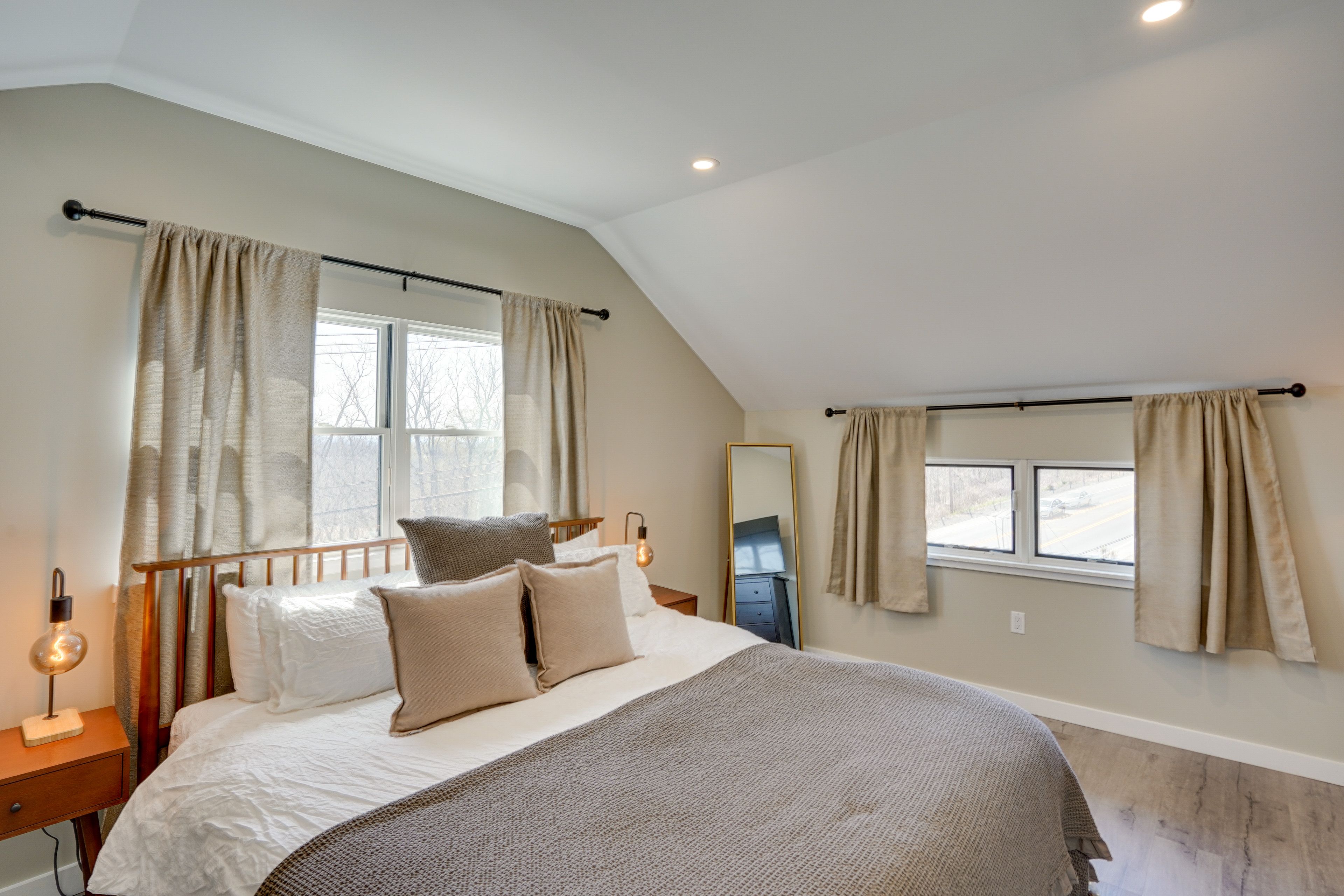 Bedroom 1 | King Bed | 2nd Floor | Stairs Required