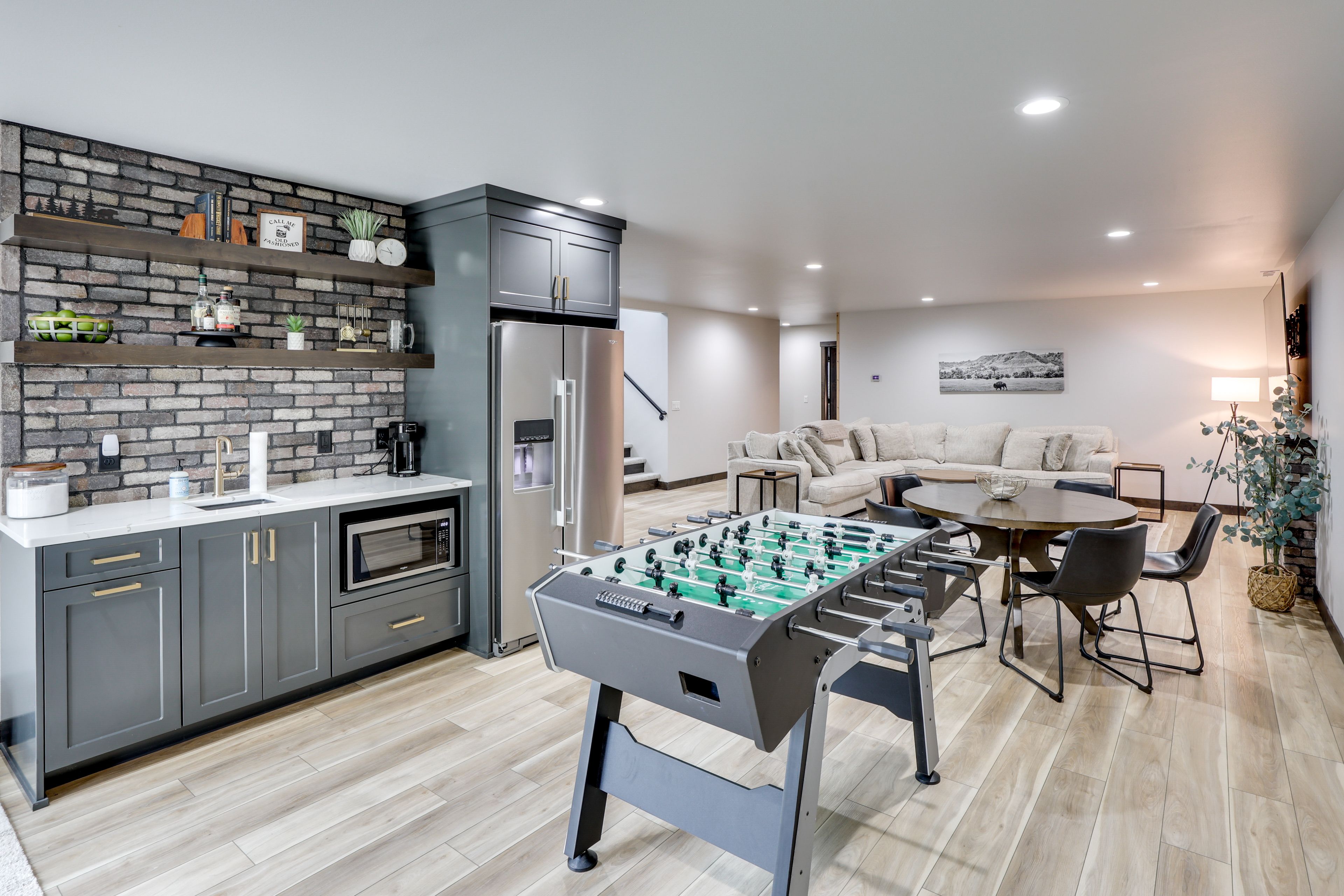 Game Room | Wet Bar | Smart TV | Arcade Game