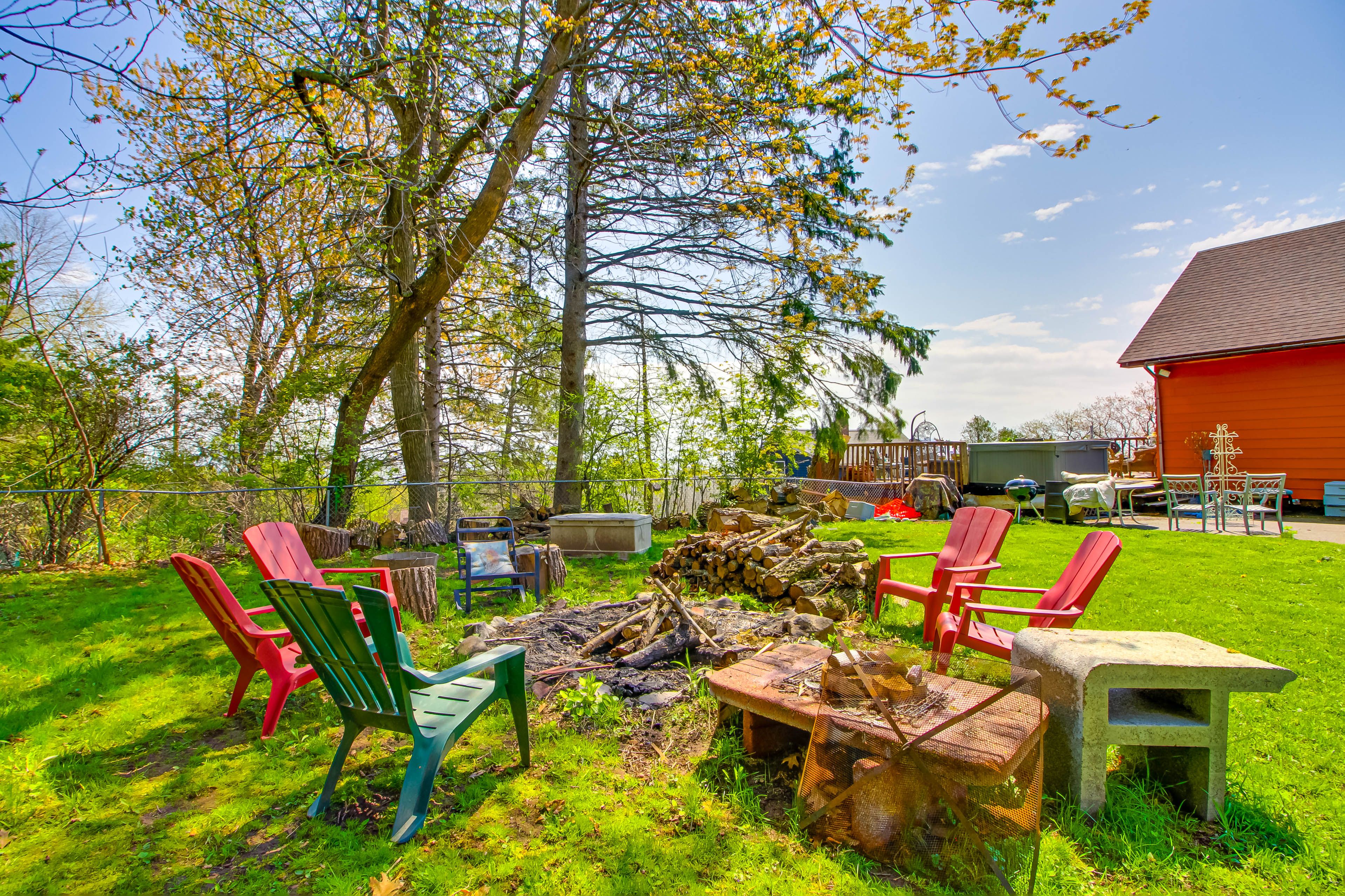 Fire Pit | Outdoor Seating