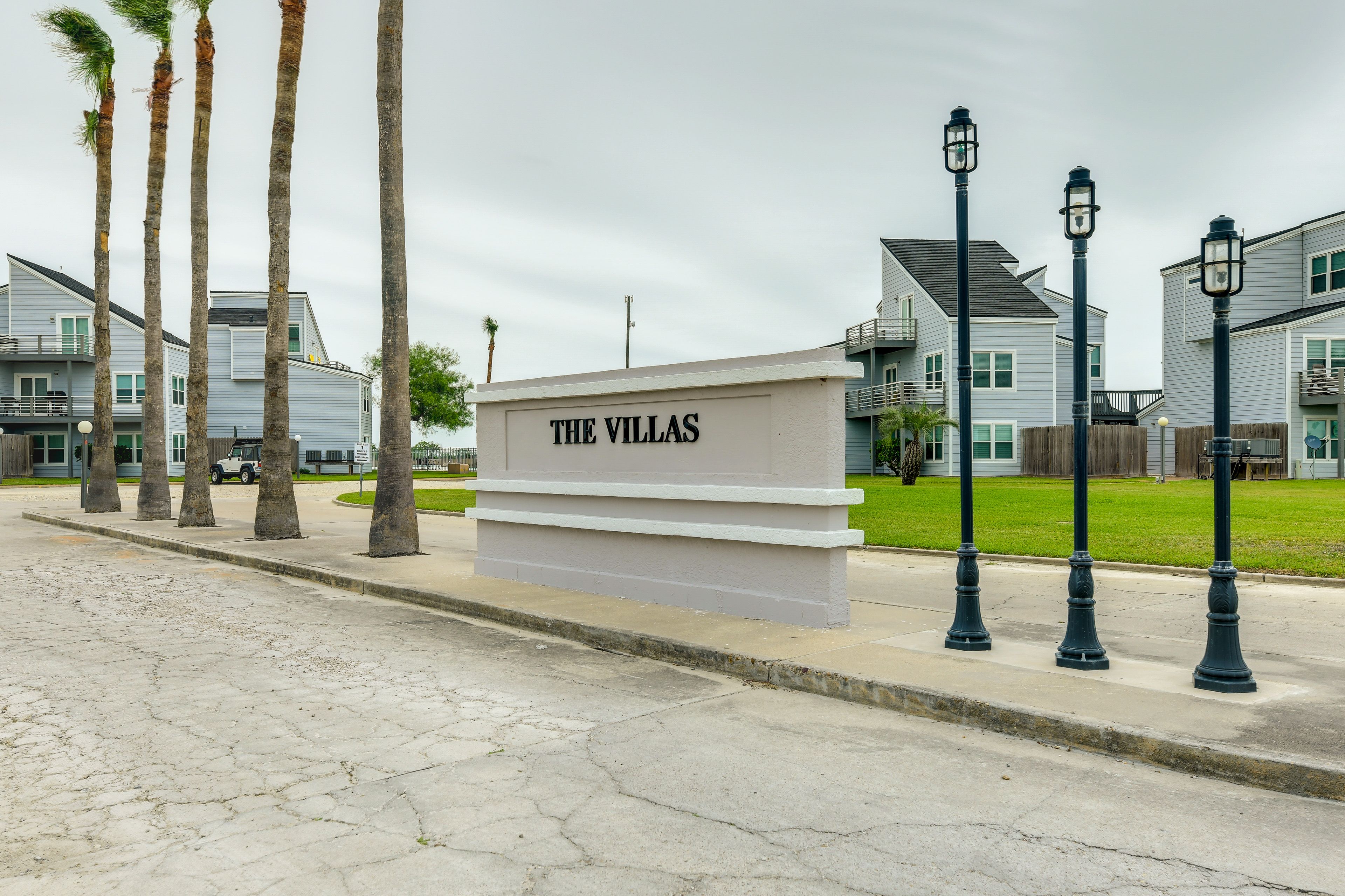 Cape Velero Villas Amenities | Community Entrance